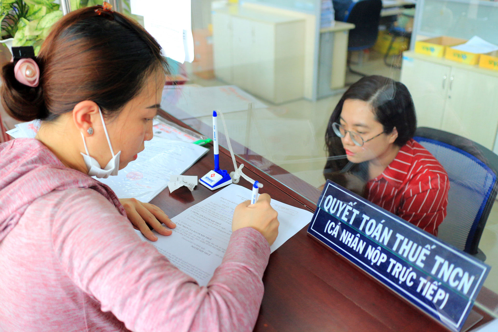 Tăng mức giảm trừ gia cảnh bao nhiêu là hợp lý