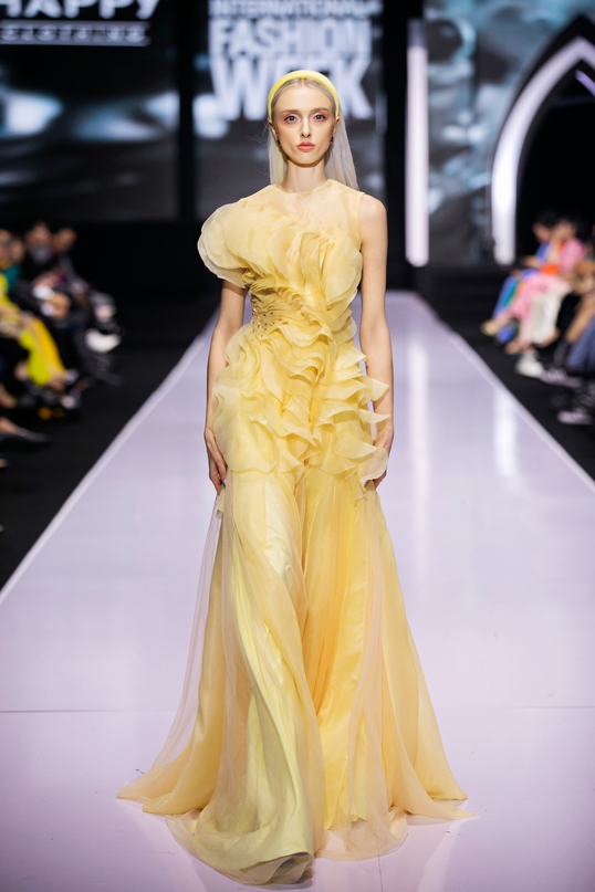 Những bông hoa lúa màu pastel ngọt ngào và lãng mạn của Thảo Nguyễn