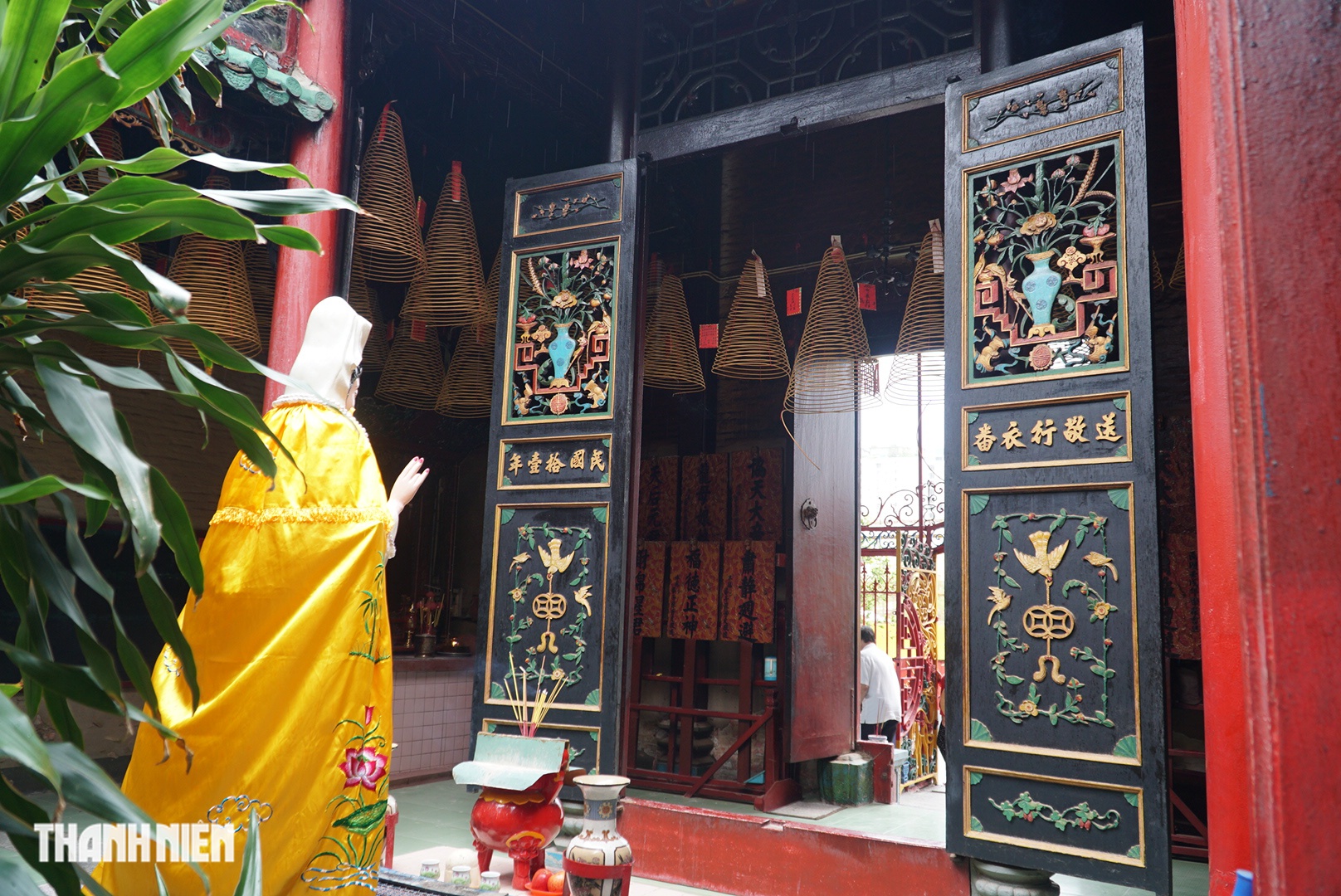 Chùa Bà Thiên Hậu: Di sản văn hóa 138 năm giữa TP.HCM - Ảnh 11. Chùa Bà Thiên Hậu: Di sản văn hóa 138 năm giữa TP.HCM - Ảnh 11.