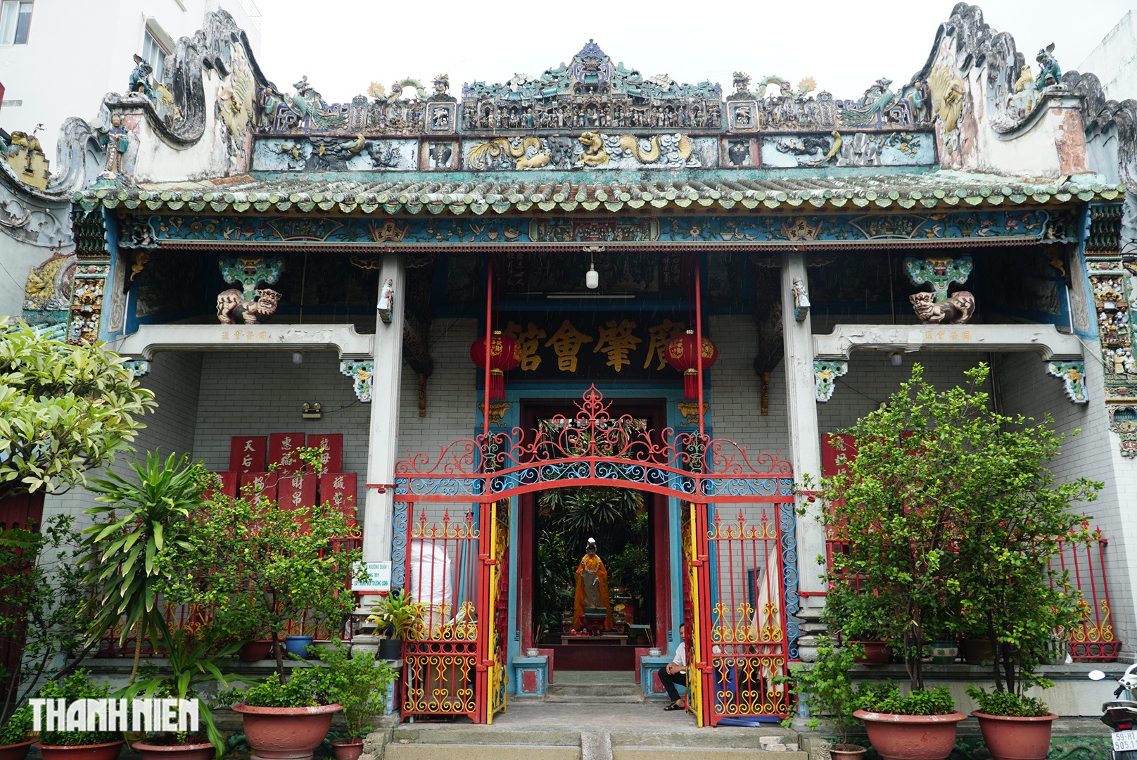 Chùa Bà Thiên Hậu: Di sản văn hóa 138 năm giữa TP.HCM - Ảnh 4. Chùa Bà Thiên Hậu: Di sản văn hóa 138 năm giữa TP.HCM - Ảnh 4.