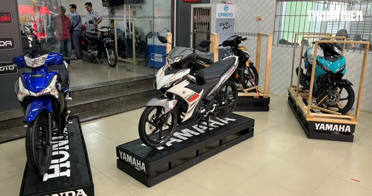 Xe máy Honda, Yamaha 'Made in Malaysia' tràn về Việt Nam 'đấu' xe nhập từ Thái Lan- Ảnh 1. Xe máy Honda, Yamaha 'Made in Malaysia' tràn về Việt Nam 'đấu' xe nhập từ Thái Lan- Ảnh 1.