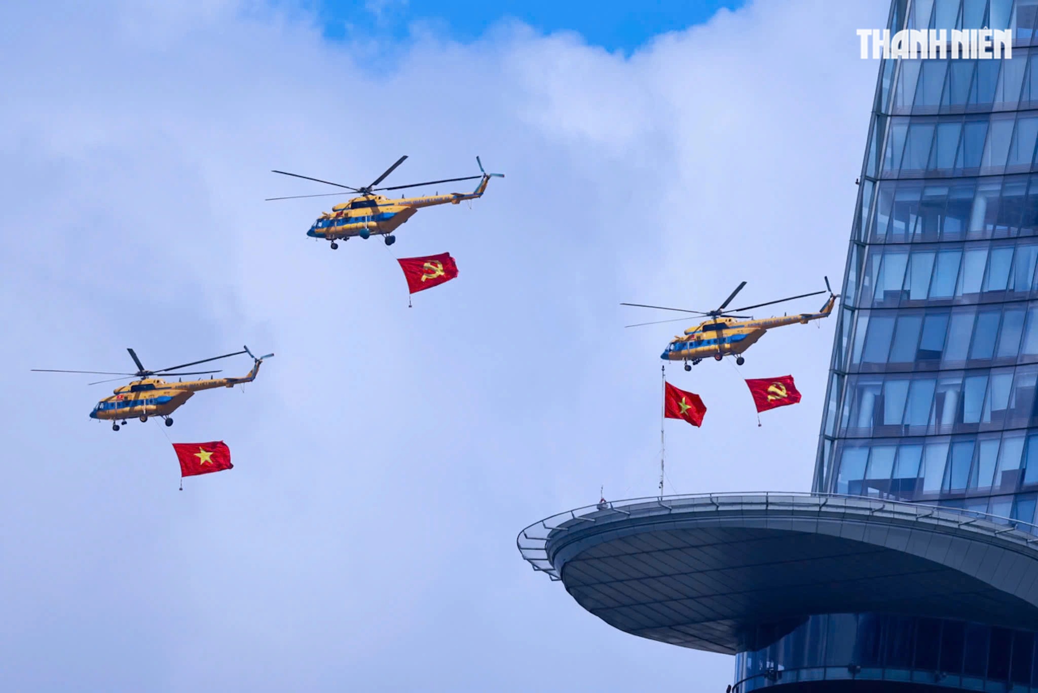 Lịch trình 30.4 ở TP.HCM: Diễu binh, diễu hành kỵ binh, bắn pháo hoa, 3D Mapping... - Ảnh 2.