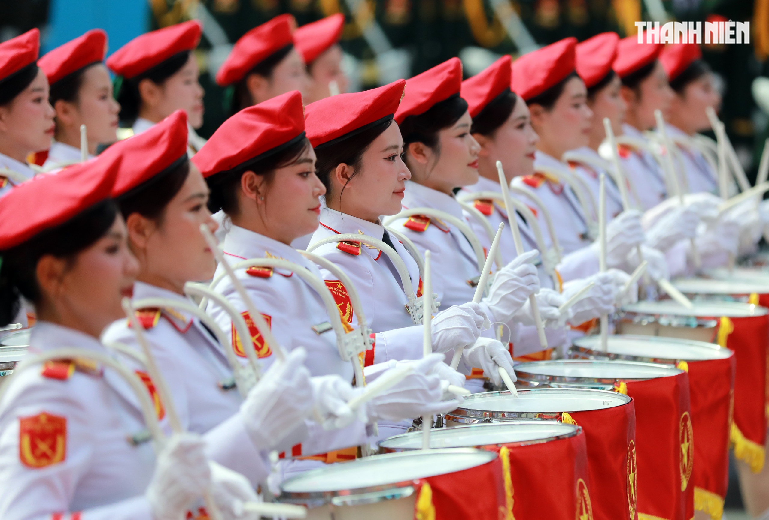 Những bóng hồng 'tuyệt đối điện ảnh' diễu binh 30.4 ở TP.HCM- Ảnh 2. Những bóng hồng 'tuyệt đối điện ảnh' diễu binh 30.4 ở TP.HCM- Ảnh 2.