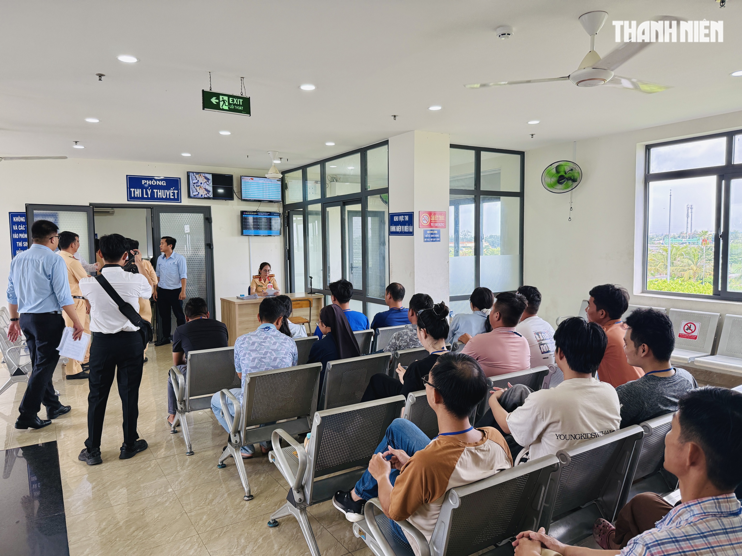 Không khí ngày đầu CSGT TP.HCM tổ chức kỳ thi sát hạch cấp bằng lái xe