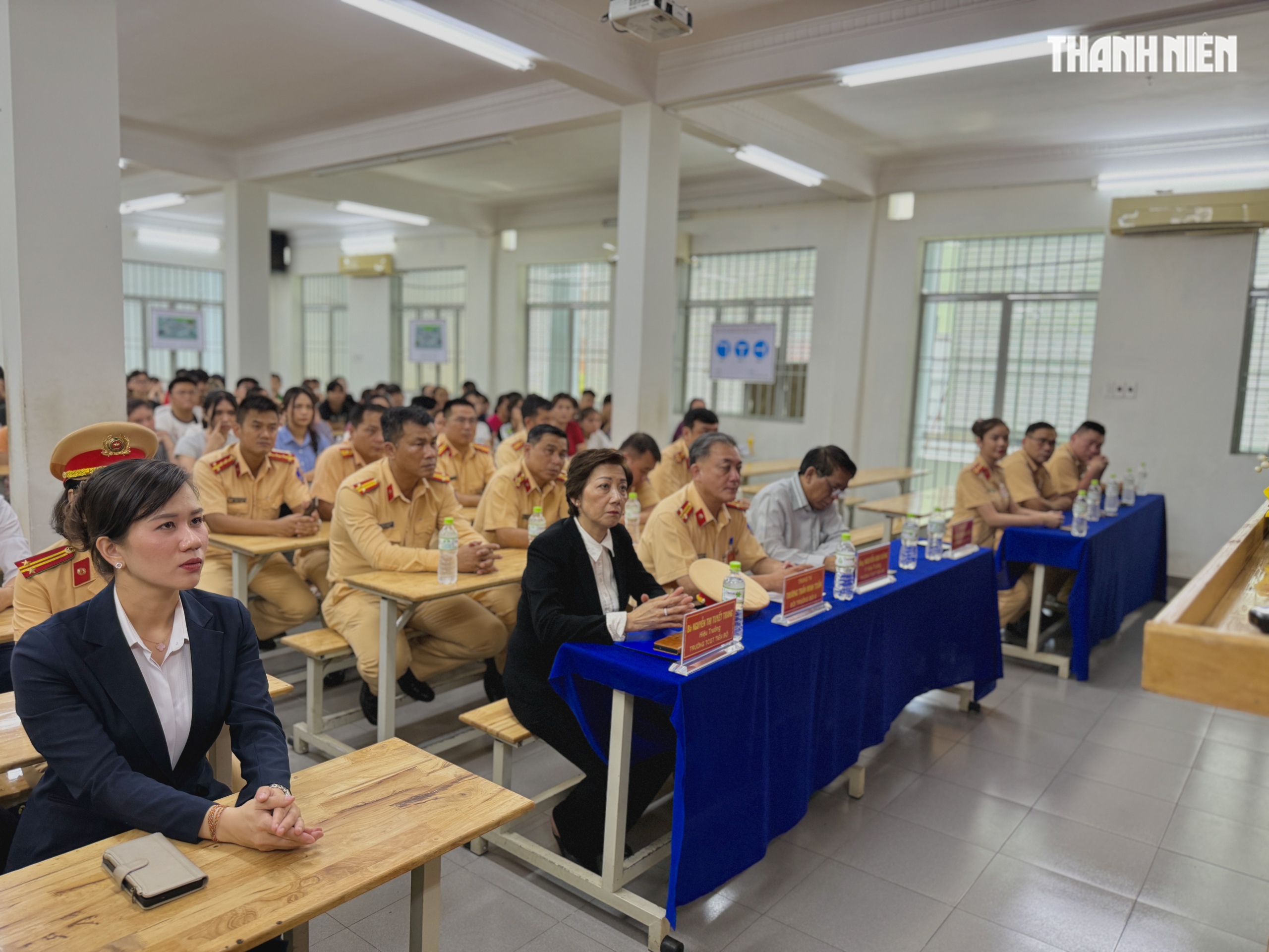 CSGT tổ chức thi sát hạch bằng lái xe A1: Điểm mới có lợi cho thí sinh CSGT tổ chức thi sát hạch bằng lái xe A1: Điểm mới có lợi cho thí sinh