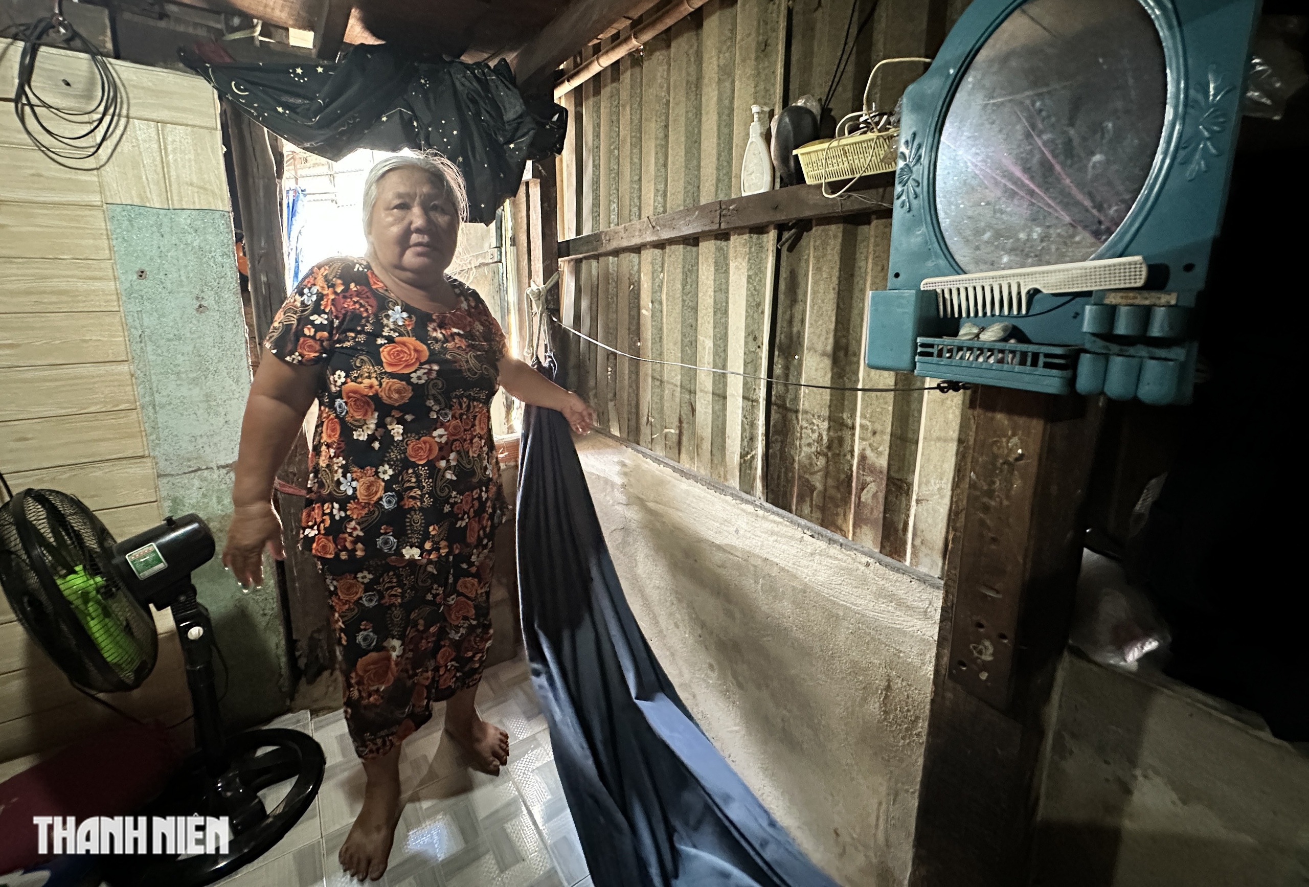 'Thấy trời âm u là sợ': Người dân Thủ Đức khốn đốn vì ngập sau trận mưa lớn nhất năm - Ảnh 3.