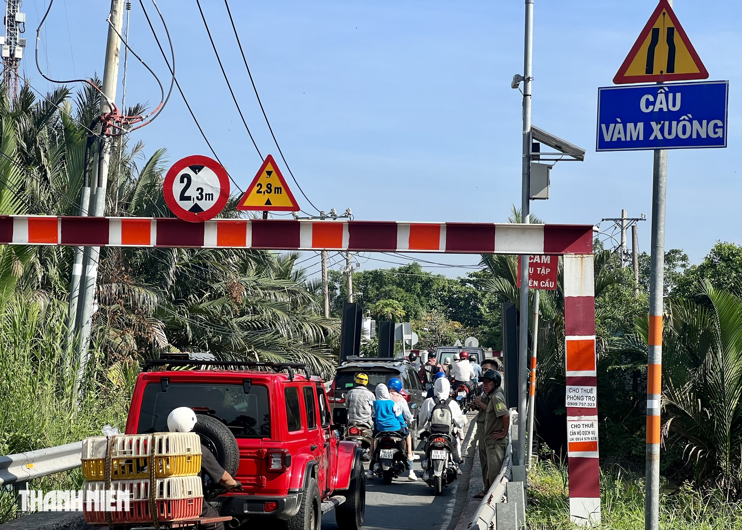 Cầu Vàm Xuồng TP.Thủ Đức: Vì sao phải chờ 10 phút để được đi qua? - Ảnh 4.