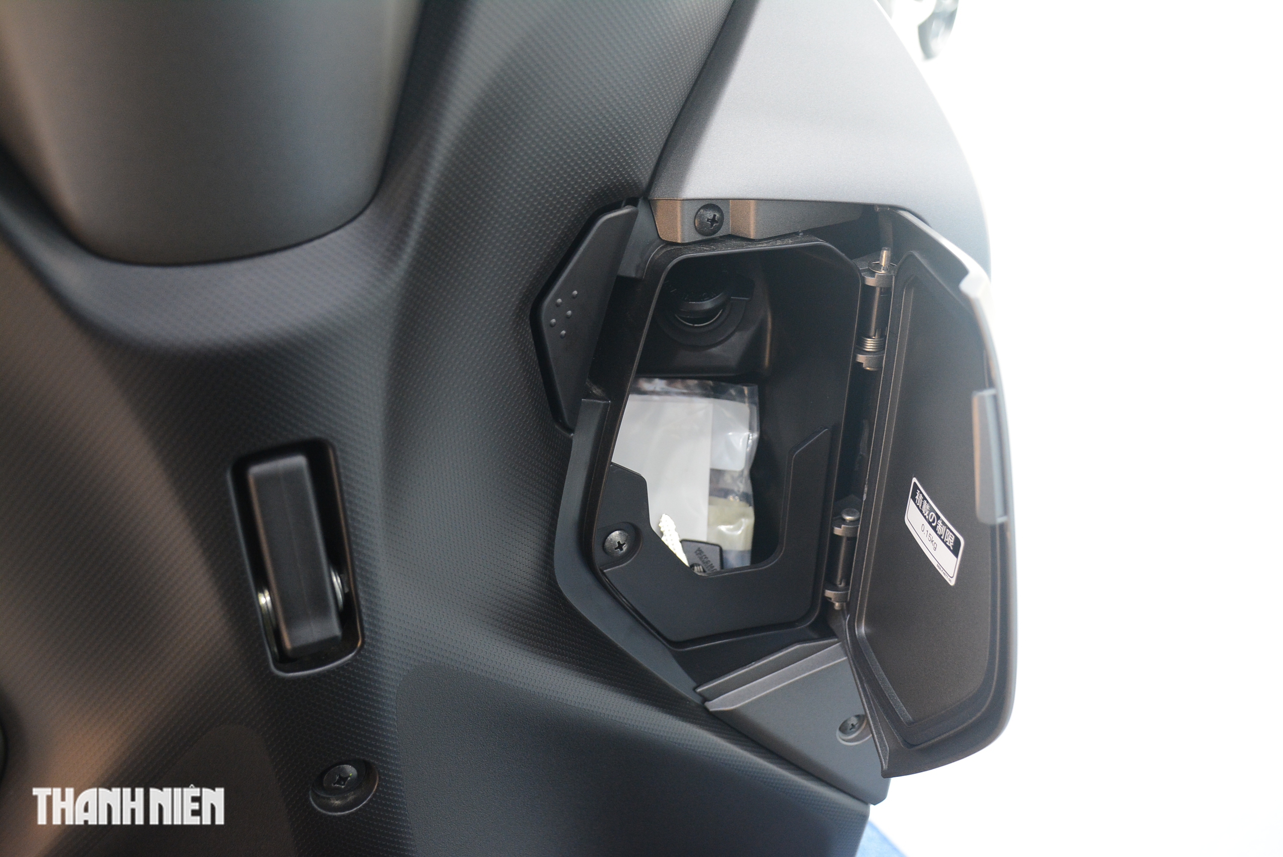 Yamaha Tricity 155 xe tay ga sử dụng bánh kép phía trước, có phanh tay đỗ xe - Ảnh 9.