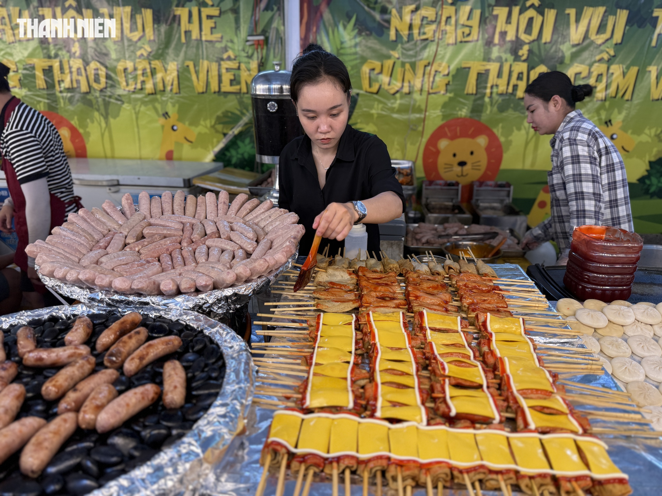 Bật mí địa điểm ăn tết Đoan Ngọ, quốc tế thiếu nhi ngay trung tâm TP.HCM - Ảnh 10.