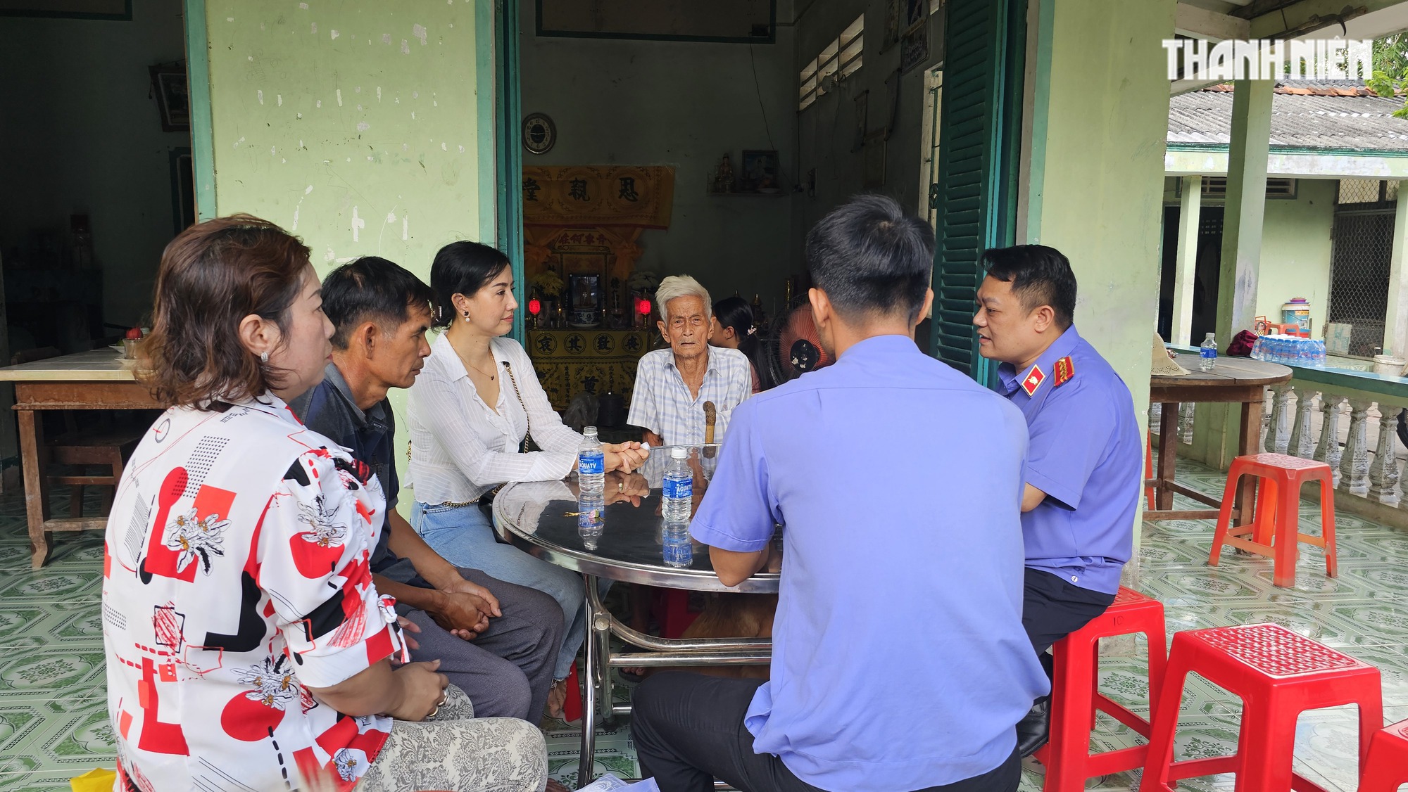Nữ sinh Vĩnh Long tử vong: Viện KSND tối cao làm việc với gia đình nạn nhân Nữ sinh Vĩnh Long tử vong: Viện KSND tối cao làm việc với gia đình nạn nhân