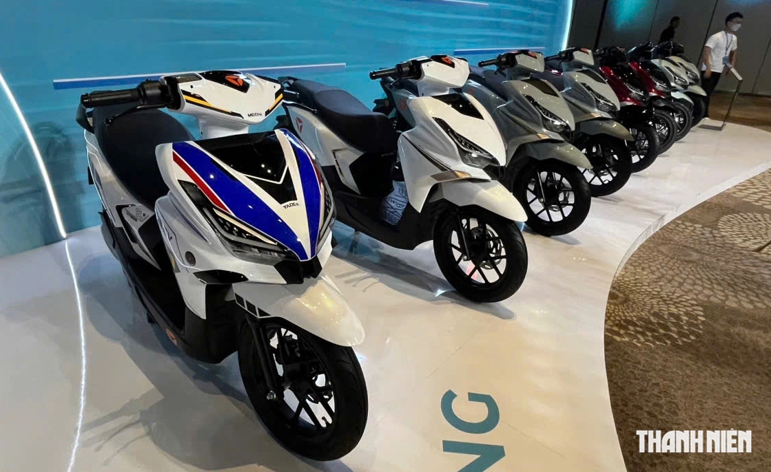Xe máy điện Yadea Velax thiết kế giống Honda Vario 125, giá 29,9 triệu đồng - Ảnh 1.