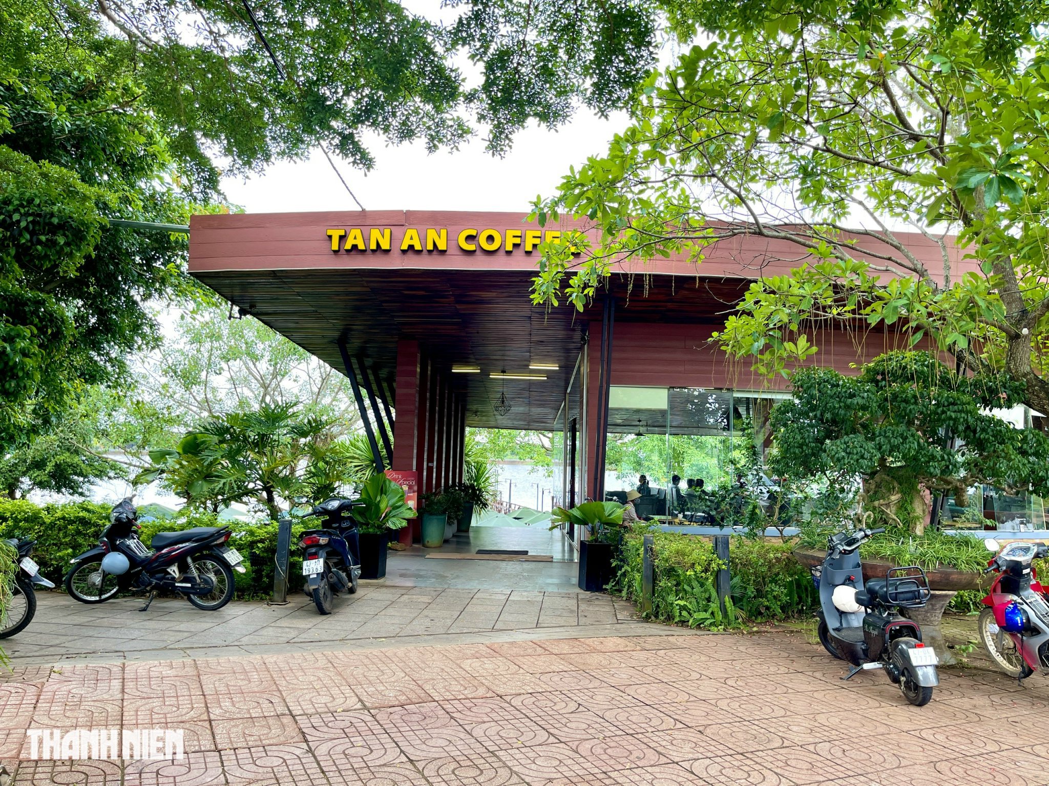 Khởi tố 2 cán bộ huyện liên quan sai phạm tại Tân An Palace - Ảnh 3. Khởi tố 2 cán bộ huyện liên quan sai phạm tại Tân An Palace - Ảnh 3.