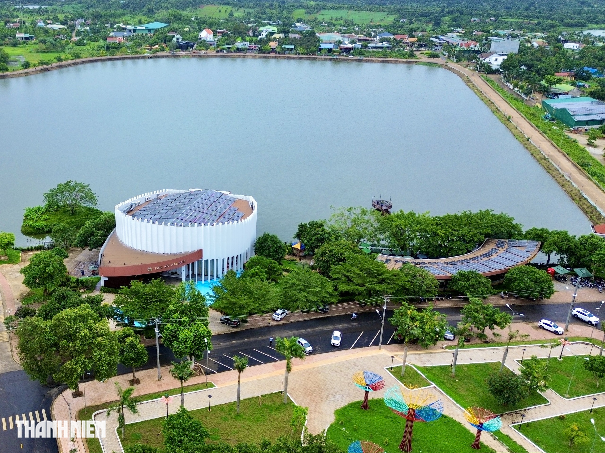 Khởi tố 2 cán bộ huyện liên quan sai phạm tại Tân An Palace - Ảnh 1. Khởi tố 2 cán bộ huyện liên quan sai phạm tại Tân An Palace - Ảnh 1.