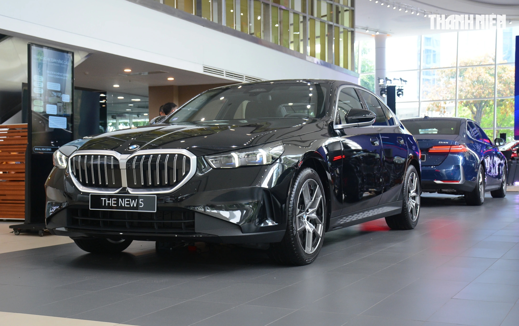 Vừa trình làng BMW 5 Series thế hệ mới, THACO giảm 100 triệu đồng cho khách mua - Ảnh 8.