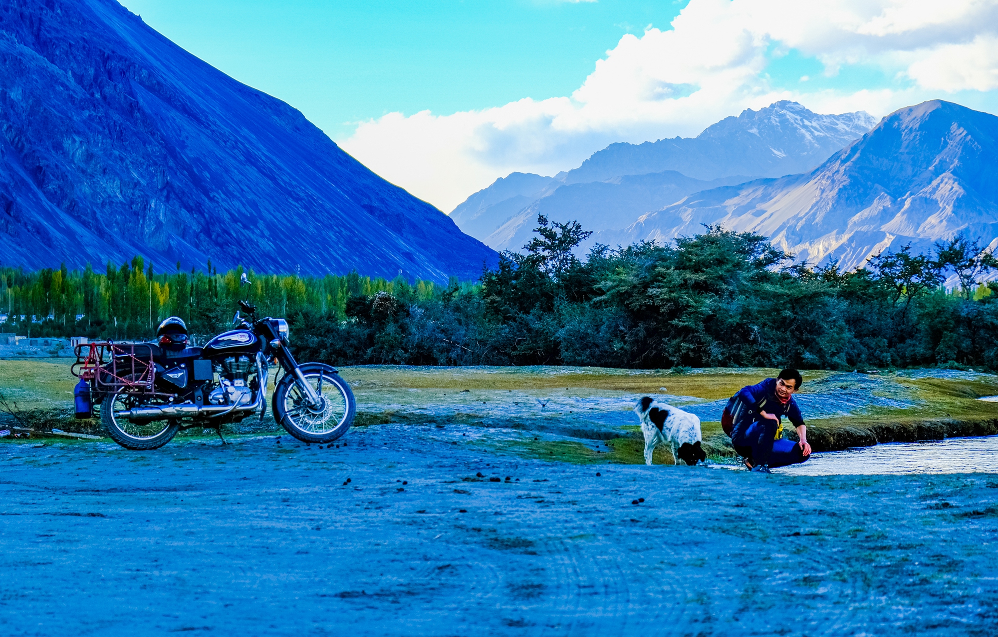 Chuyến đi phượt bằng xe máy của chàng trai Việt ở vùng đất dưới dãy núi Himalaya - Ảnh 5.