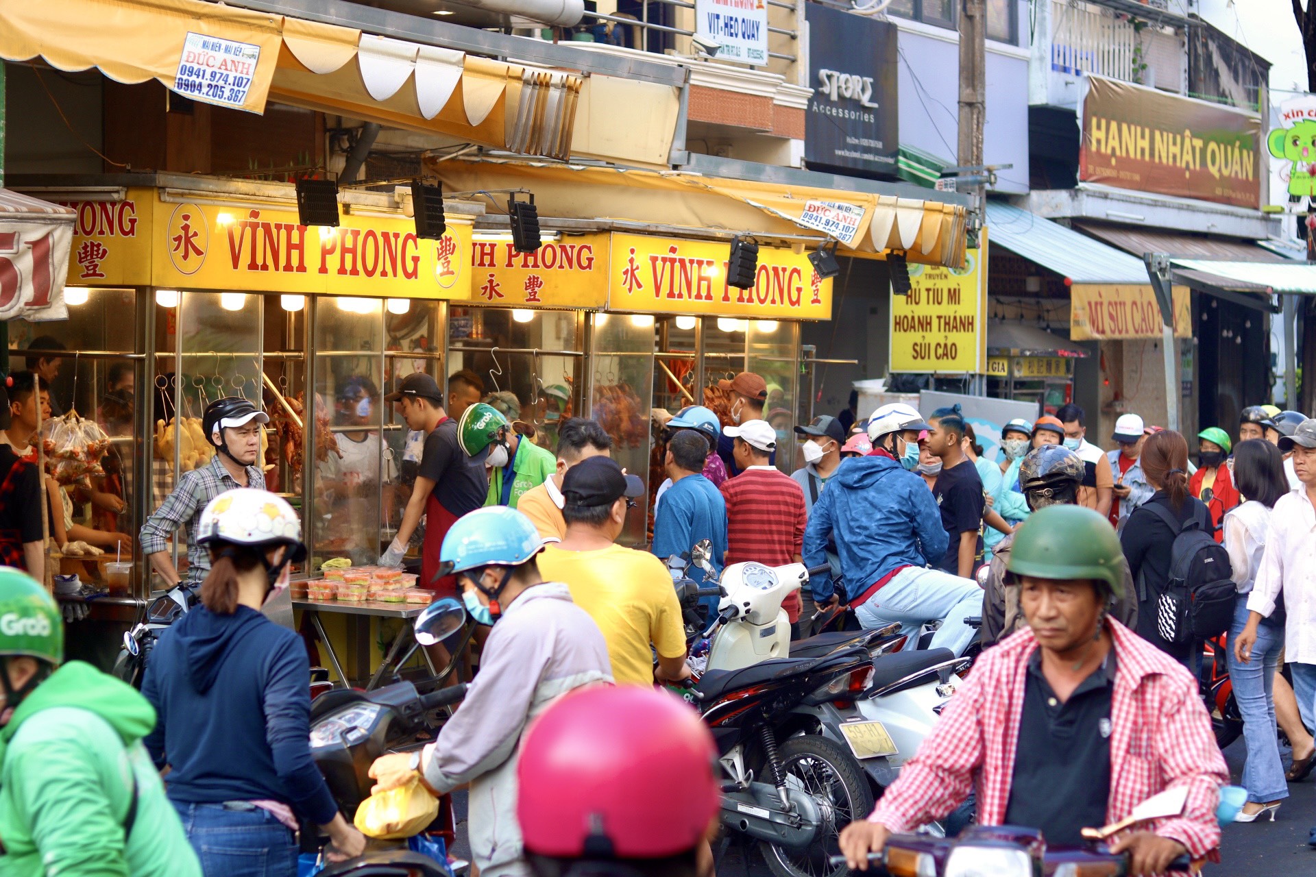 Cúng Thần Tài Vịt Quay