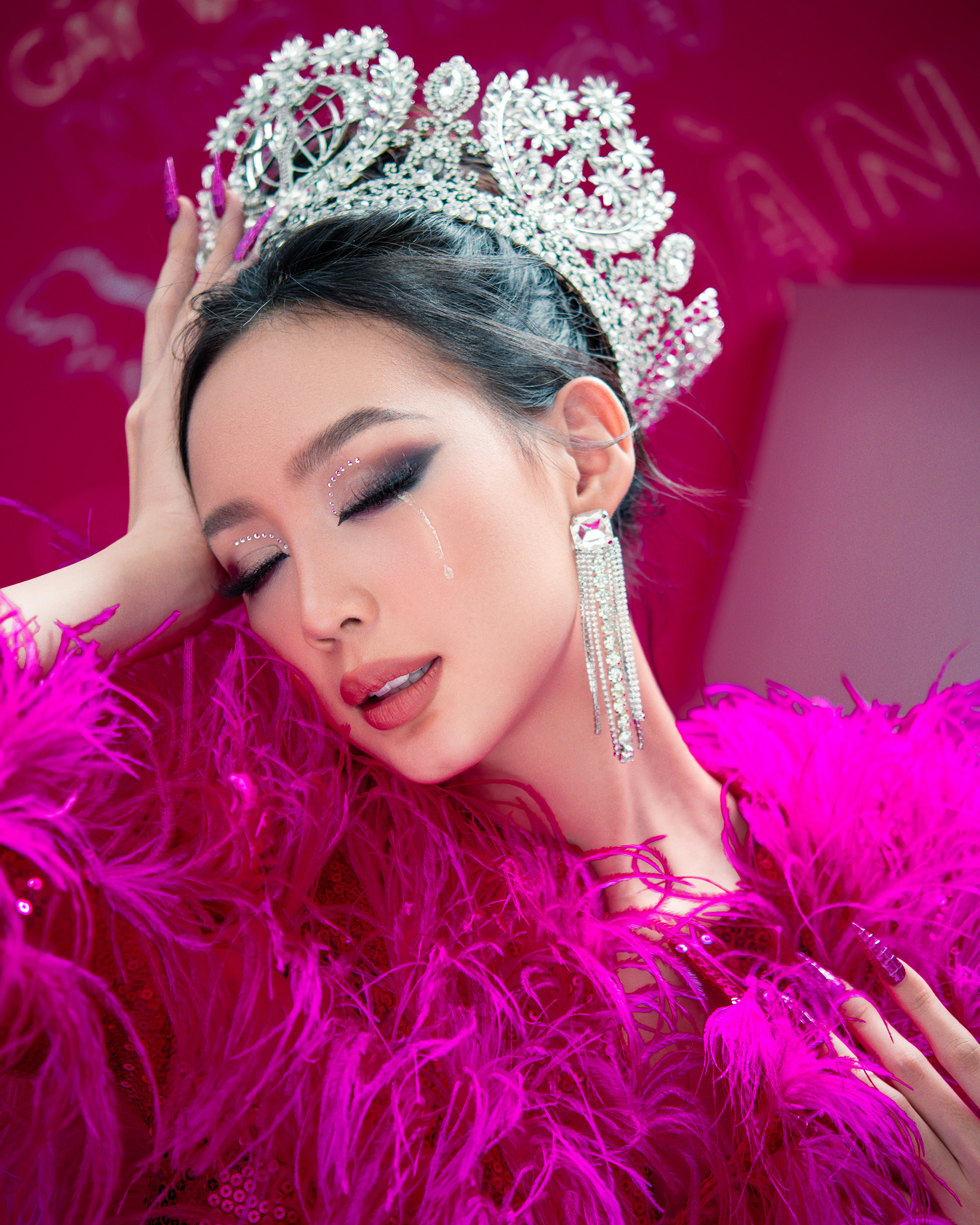 Hoa hậu Bảo Ngọc khác lạ trong bộ ảnh đầu xuân - Ảnh 4.