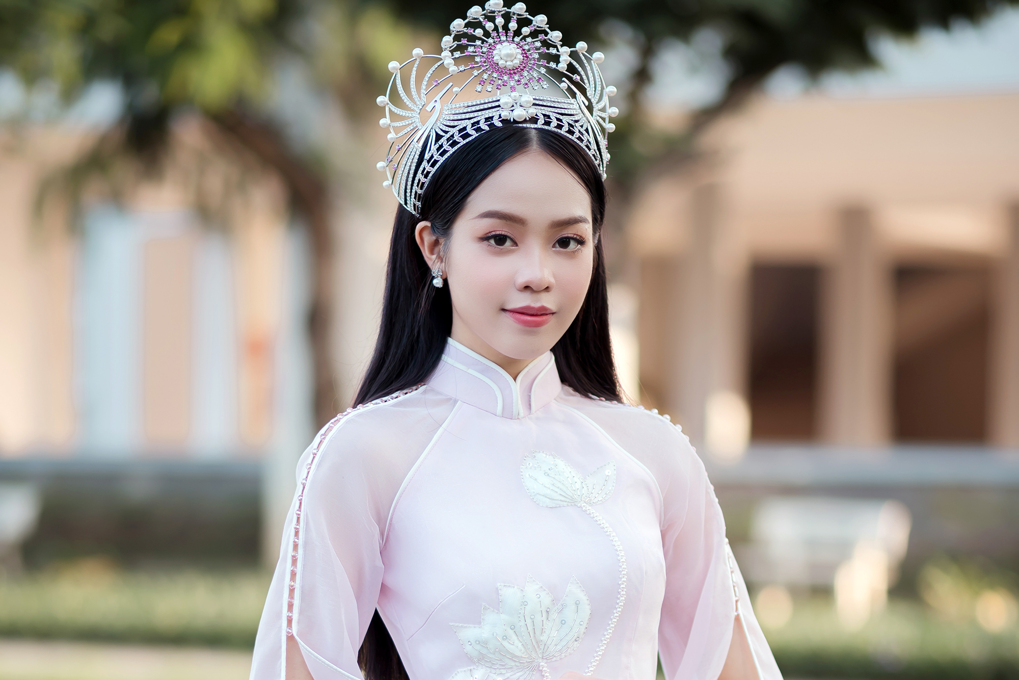 Nhan sắc người đẹp Đà Nẵng sau 2 tháng đăng quang Hoa hậu Việt Nam 2022 - Ảnh 1.