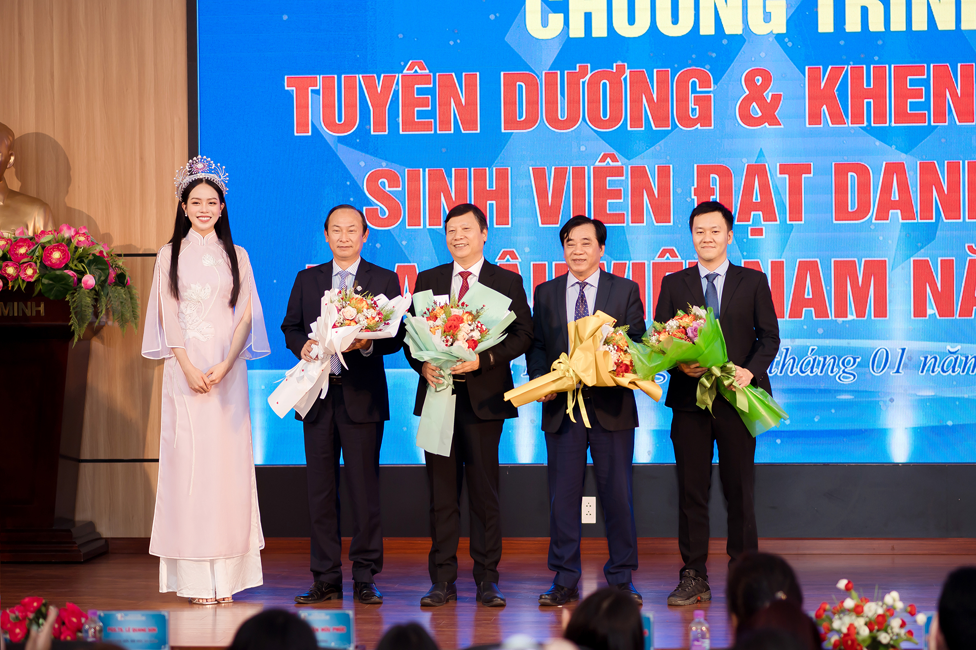  Nhan sắc người đẹp Đà Nẵng sau 2 tháng đăng quang Hoa hậu Việt Nam 2022 - Ảnh 5.