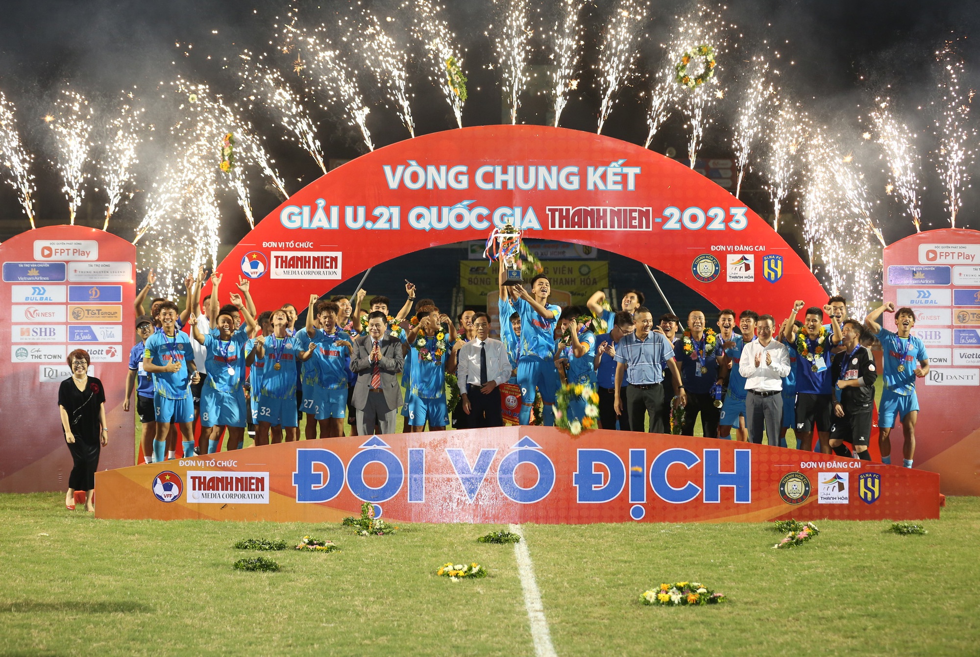 Sao mai U.23 Việt Nam xuất sắc nhất, PVF-CAND lần đầu vô địch giải U.21 - Ảnh 2.
