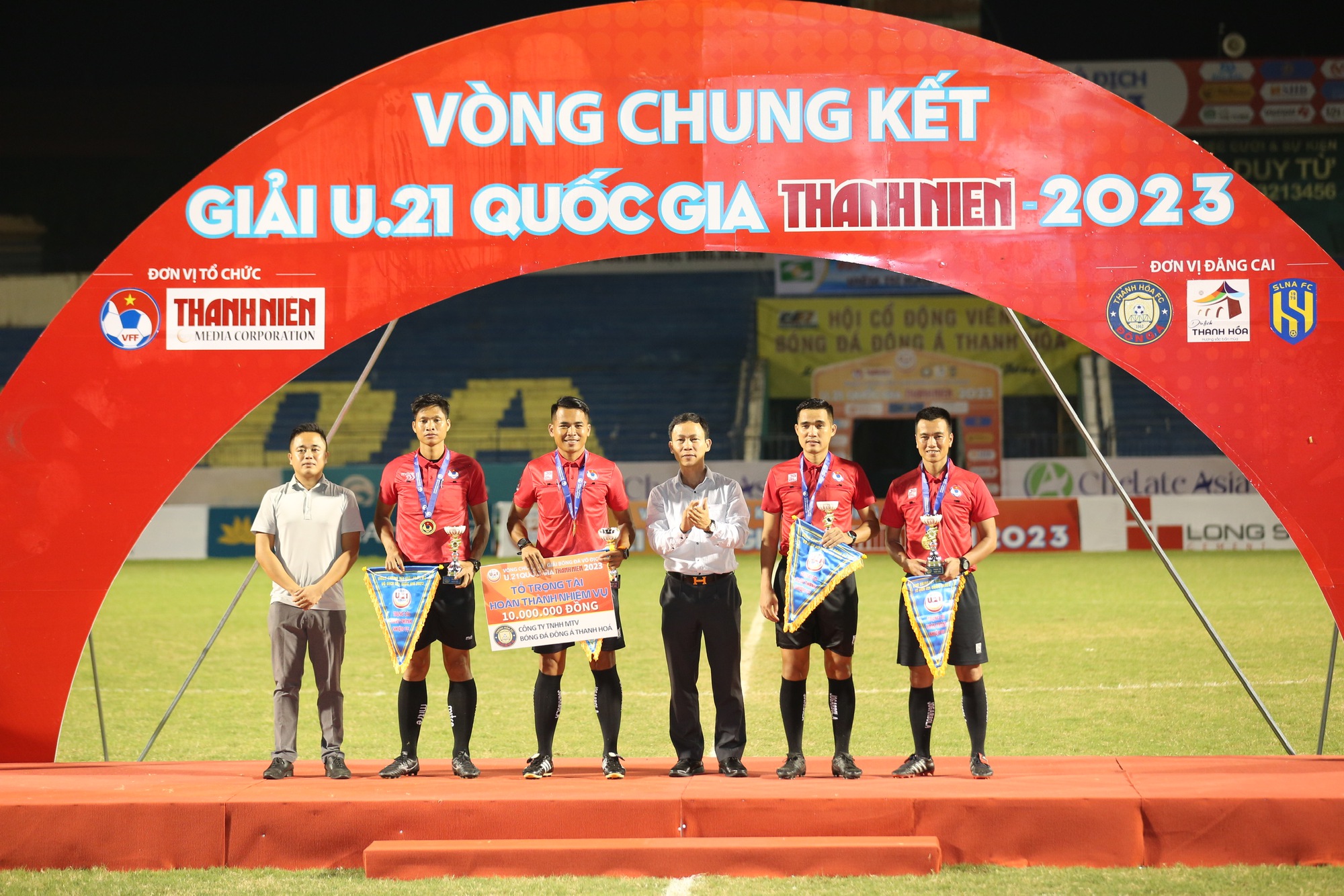 Sao mai U.23 Việt Nam xuất sắc nhất, PVF-CAND lần đầu vô địch giải U.21 - Ảnh 8.