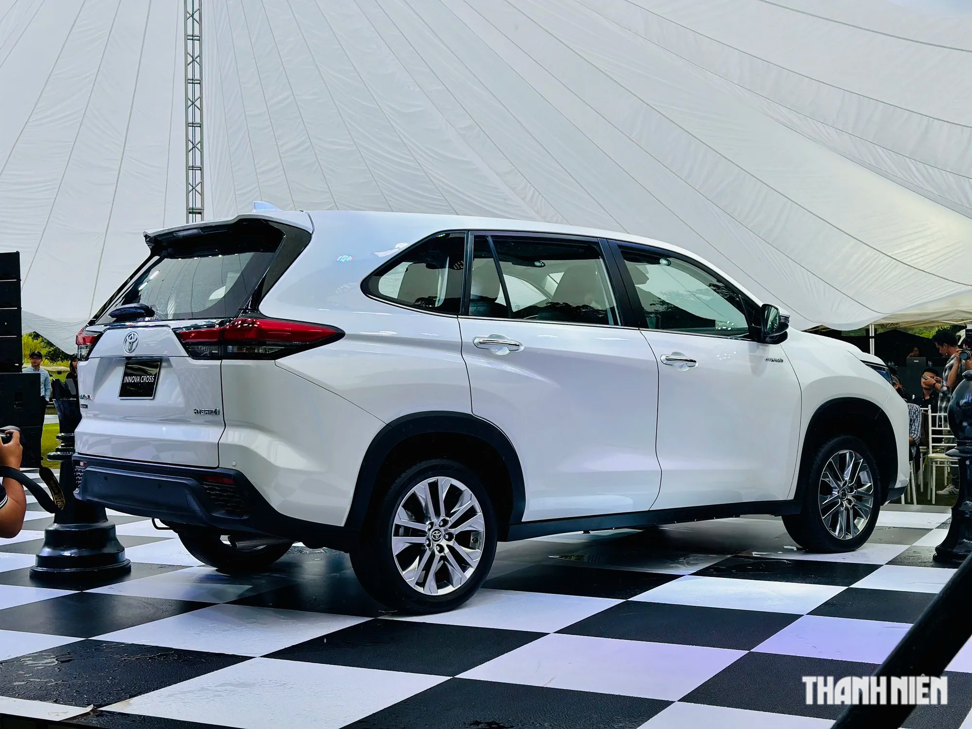 Ưu, nhược Toyota Innova Cross: sự trở lại của 'nhà vua' MPV một thời?   - Ảnh 2.