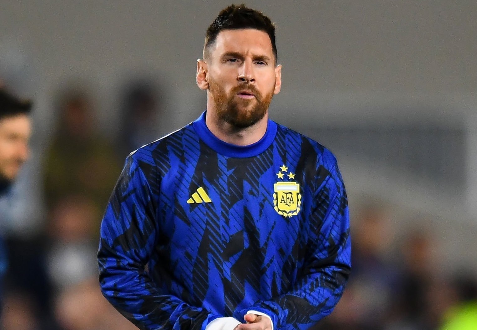 Vì sao Messi ngồi dự bị trong trận đội tuyển Argentina thắng Paraguay?