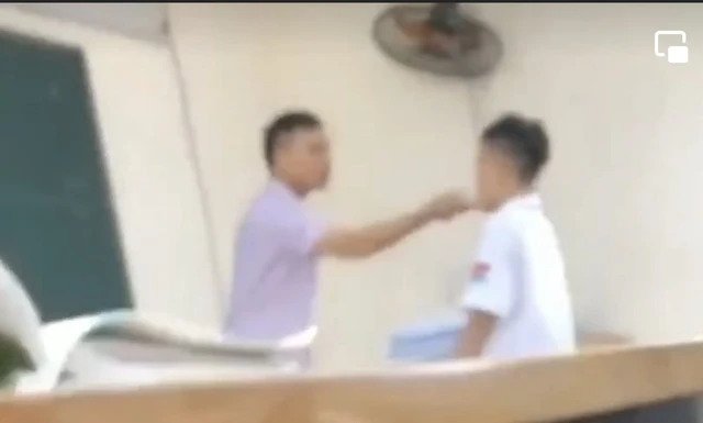 Văn hóa, dân chủ học đường bị đe dọa vì những 'ông quan'? - Ảnh 1. Văn hóa, dân chủ học đường bị đe dọa vì những 'ông quan'? - Ảnh 1.