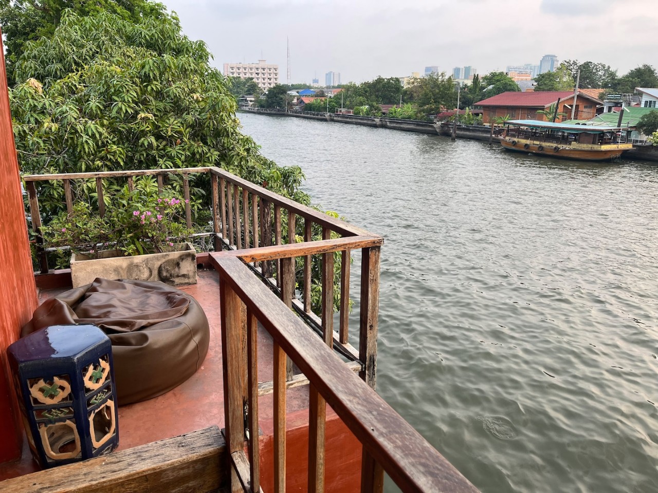 Báo Mỹ lý giải vì sao Việt Nam và Thái Lan là điểm đến giá rẻ - Ảnh 2. Báo Mỹ lý giải vì sao Việt Nam và Thái Lan là điểm đến giá rẻ - Ảnh 2.