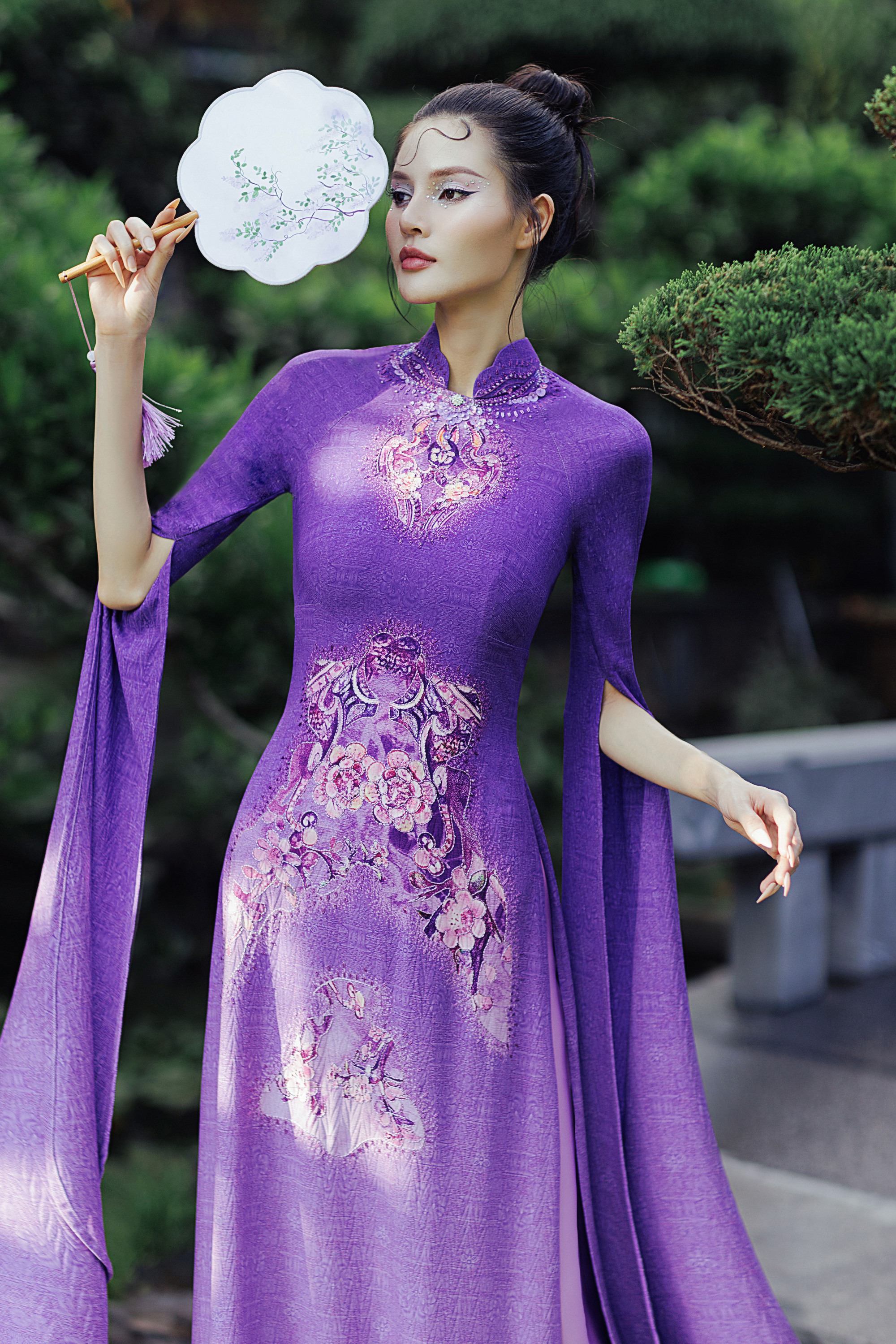 Nhan sắc nữ sinh Ngoại thương cao 1,75m gây sốt ở 'The New Mentor' - Ảnh 1. Nhan sắc nữ sinh Ngoại thương cao 1,75m gây sốt ở 'The New Mentor' - Ảnh 1.