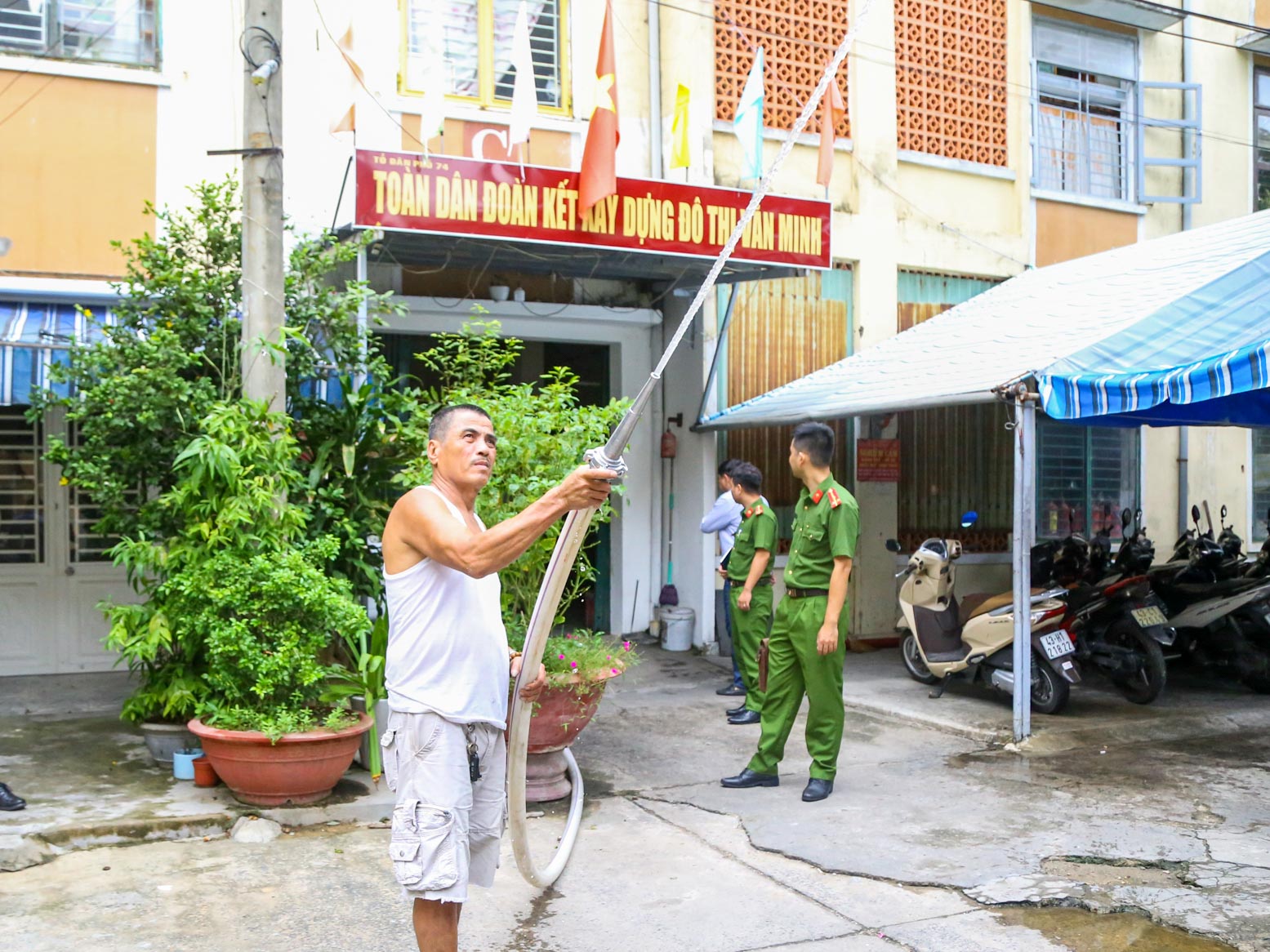 Đà Nẵng: Kiểm tra PCCC chung cư, ký túc xá phát hiện nhiều tồn tại nguy hiểm - Ảnh 1.