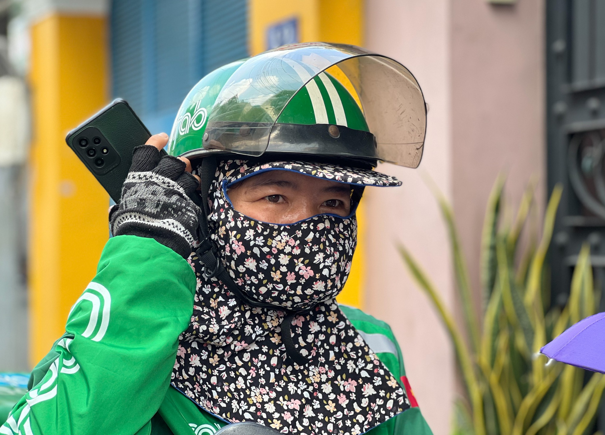 Cú hích từ lần chạy thử Grab, mẹ đơn thân đổi đời khiến con trai tự hào - Ảnh 8. Cú hích từ lần chạy thử Grab, mẹ đơn thân đổi đời khiến con trai tự hào - Ảnh 8.