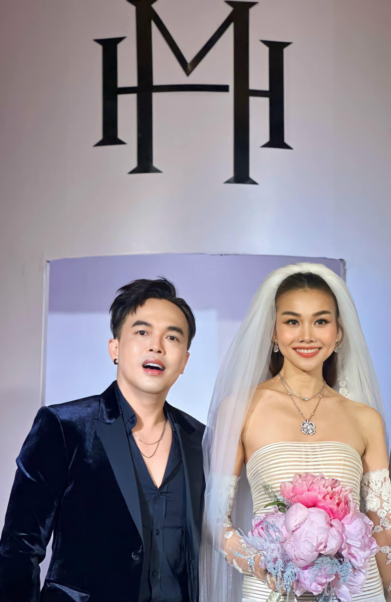 Siêu mẫu Thanh Hằng làm đám cưới với chồng nhạc trưởng - Ảnh 11.