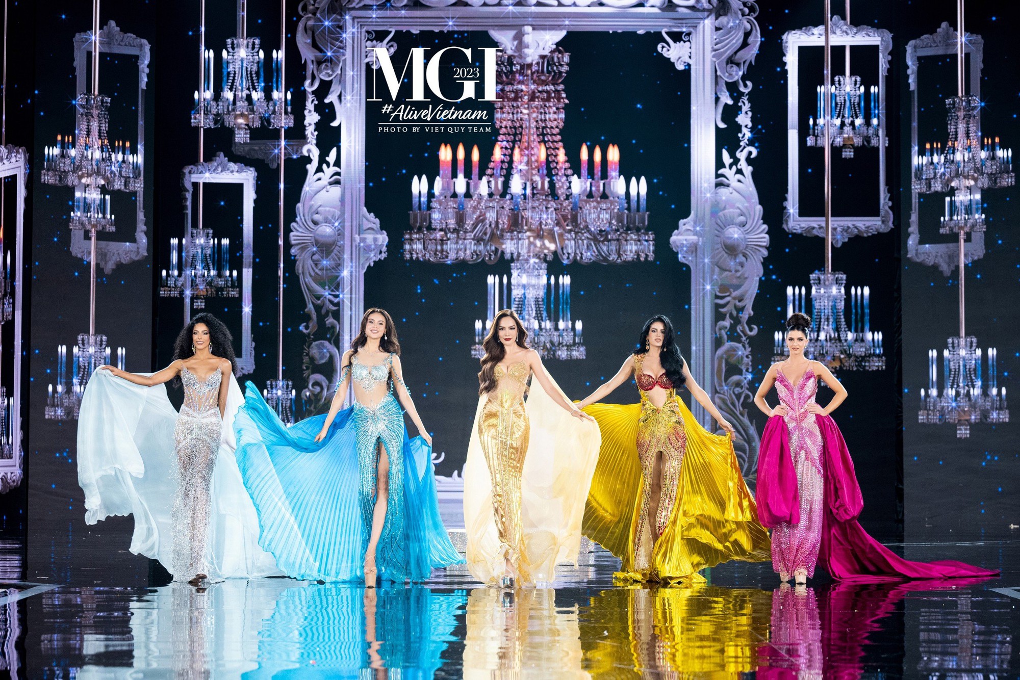 Dàn mỹ nhân Miss Grand International 2023 diễn bốc lửa trong đêm bán kết - Ảnh 2.