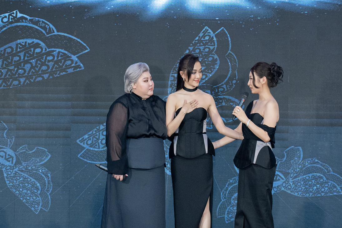 Sau 'The New Mentor', Chúng Huyền Thanh làm vedette trong show thời trang - Ảnh 7.