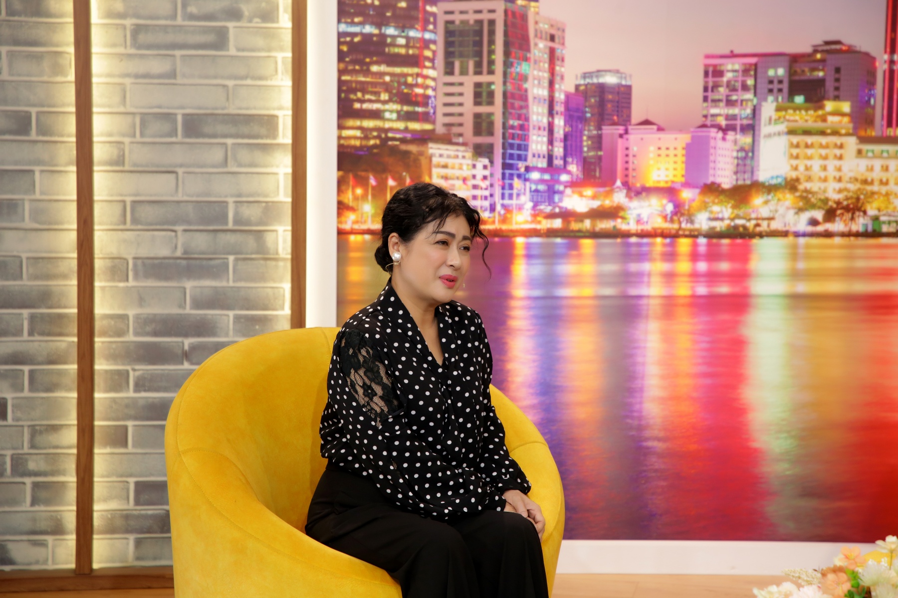 Thanh Thủy xót xa cảnh người phụ nữ nhận tin chồng sắp cưới ‘thập tử nhất sinh’ - Ảnh 3. Thanh Thủy xót xa cảnh người phụ nữ nhận tin chồng sắp cưới ‘thập tử nhất sinh’ - Ảnh 3.