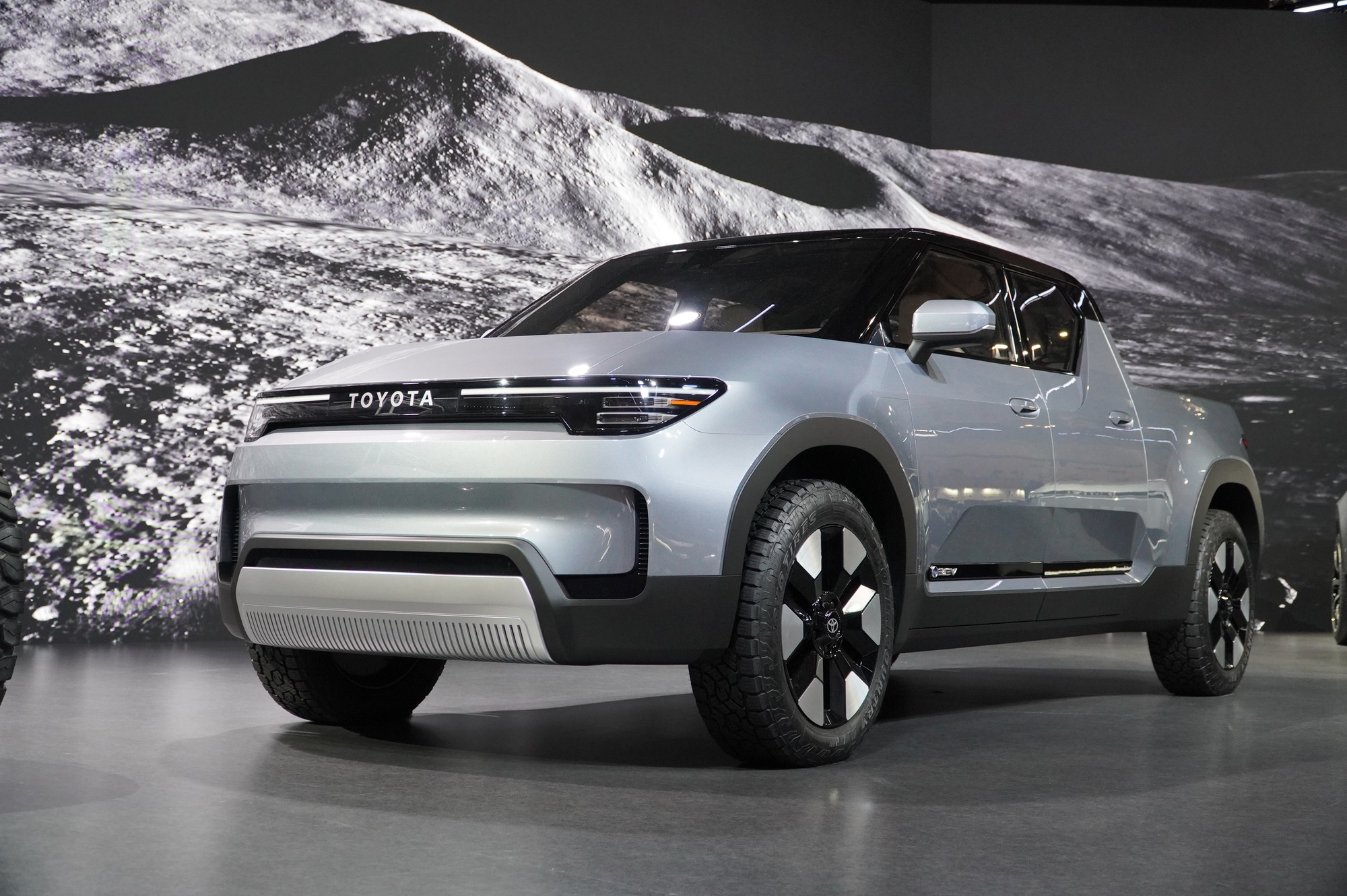 Dàn xe Toyota đến từ tương lai khiến người Nhật cũng phải trầm trồ - Ảnh 12. Dàn xe Toyota đến từ tương lai khiến người Nhật cũng phải trầm trồ - Ảnh 12.