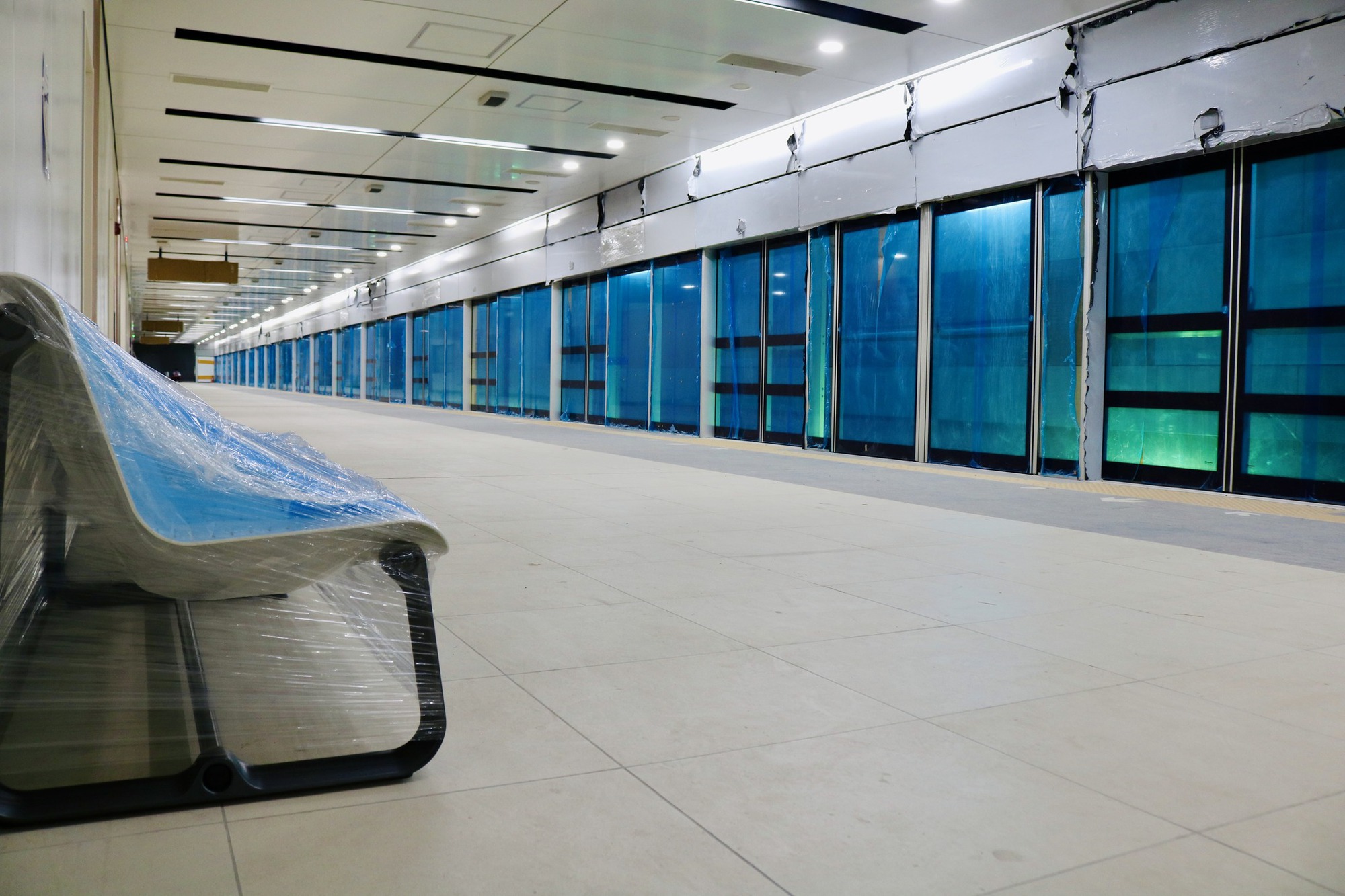 Ngắm ga ngầm tuyến metro số 1 hoàn thành sau gần 10 năm thi công - Ảnh 5. Ngắm ga ngầm tuyến metro số 1 hoàn thành sau gần 10 năm thi công - Ảnh 5.