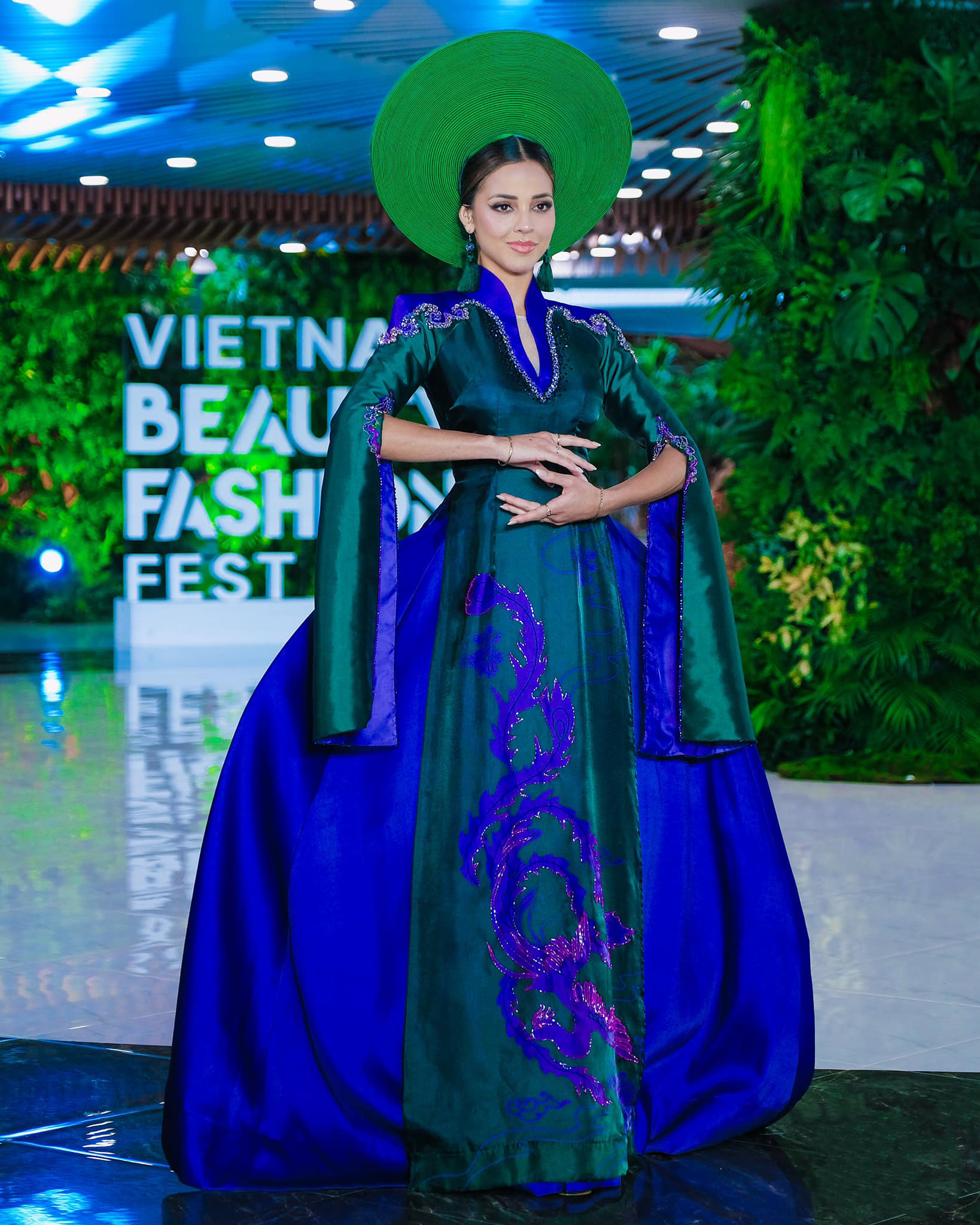 Sắc vóc gợi cảm của mỹ nhân vừa đăng quang Miss Grand International tại Việt Nam - Ảnh 9.