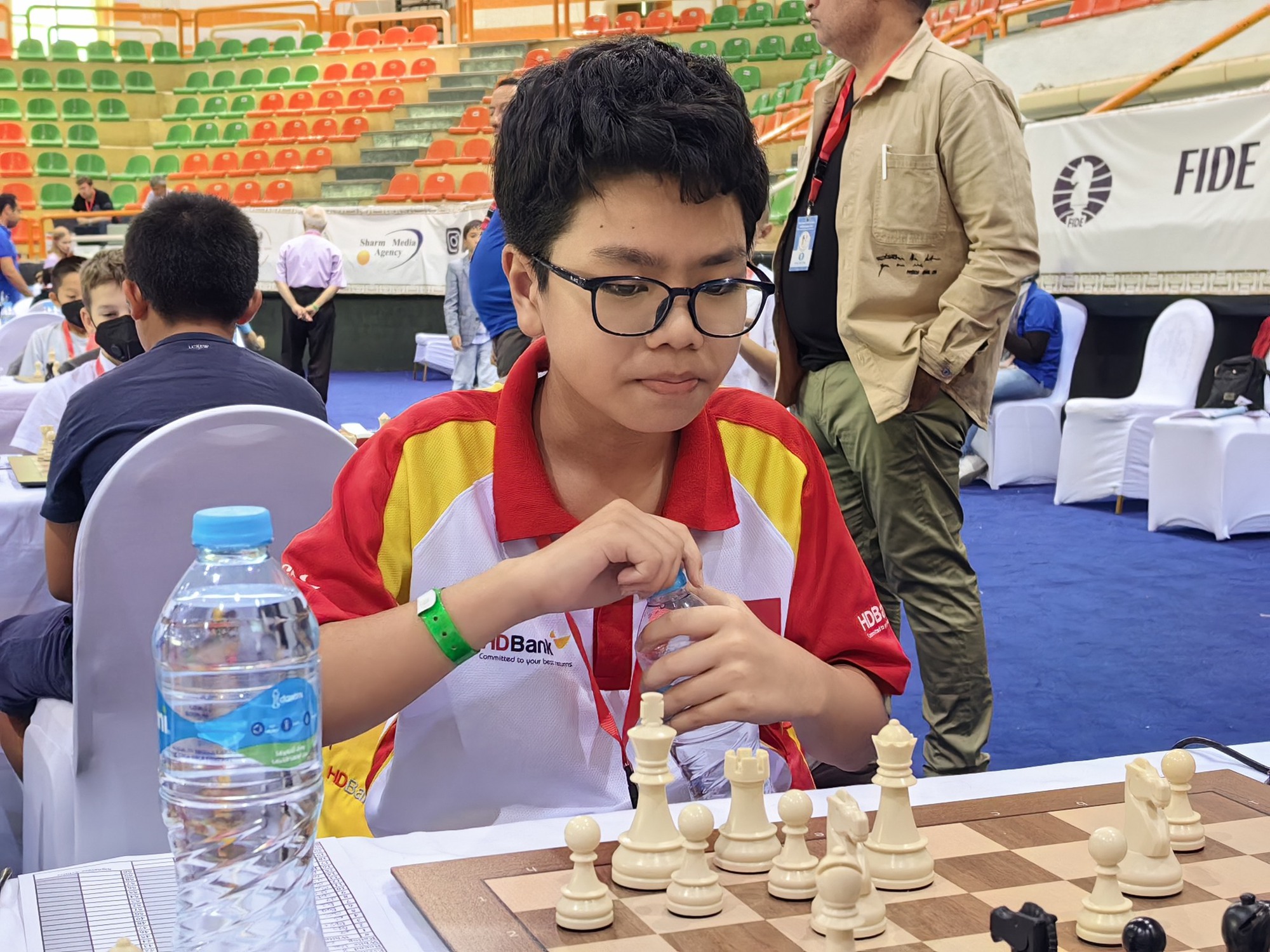 Việt Nam có nhà vô địch thế giới thứ 9 ở giải cờ vua trẻ - Ảnh 1.