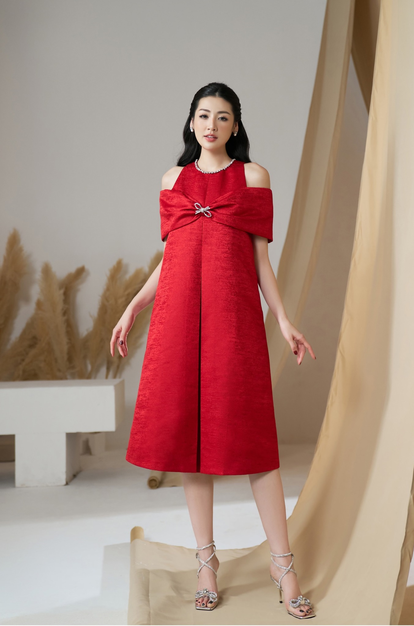 Đầm suông trắng đuôi cá dáng dài HL26-21 | Thời trang công sở K&K Fashion