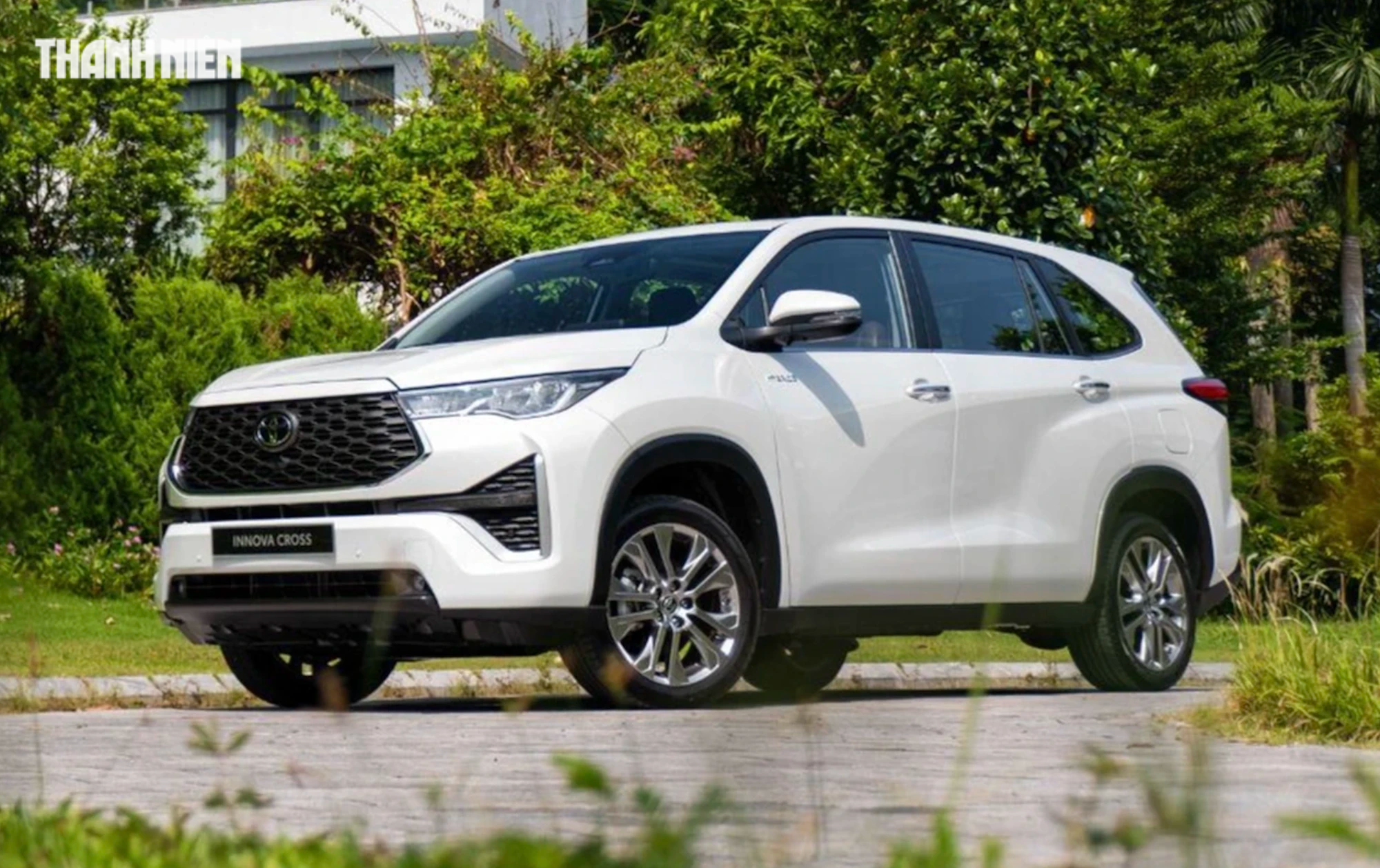 Sức mua có dấu hiệu hồi phục, ô tô mới bị đại lý bán 'bia kèm lạc' - Ảnh 3. Sức mua có dấu hiệu hồi phục, ô tô mới bị đại lý bán 'bia kèm lạc' - Ảnh 3.