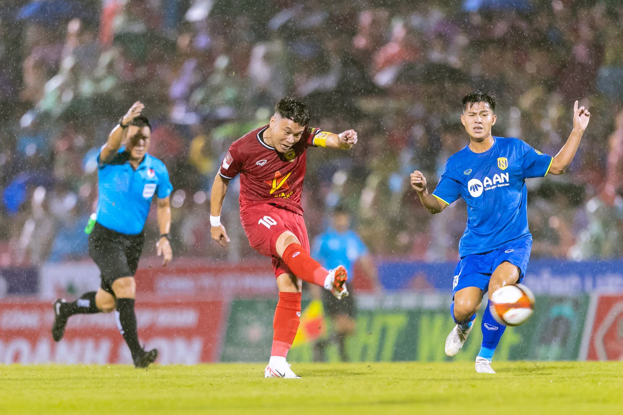 V-League: SLNA mất điểm đáng tiếc trước CLB Hà Tĩnh - Ảnh 3.
