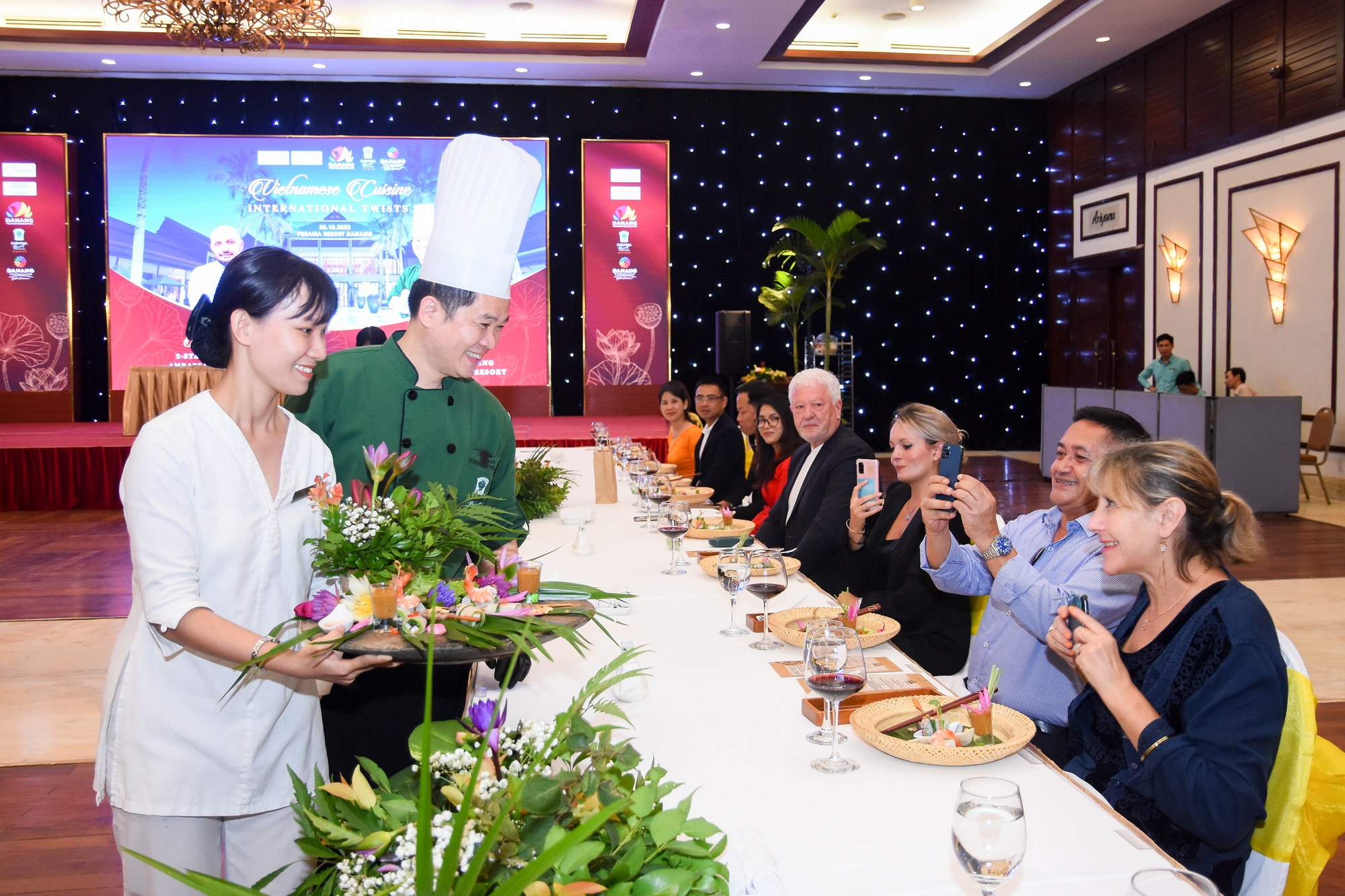 Thưởng thức ẩm thực Việt – Pháp với cảm hứng chế biến từ…hoa súng - Ảnh 7.