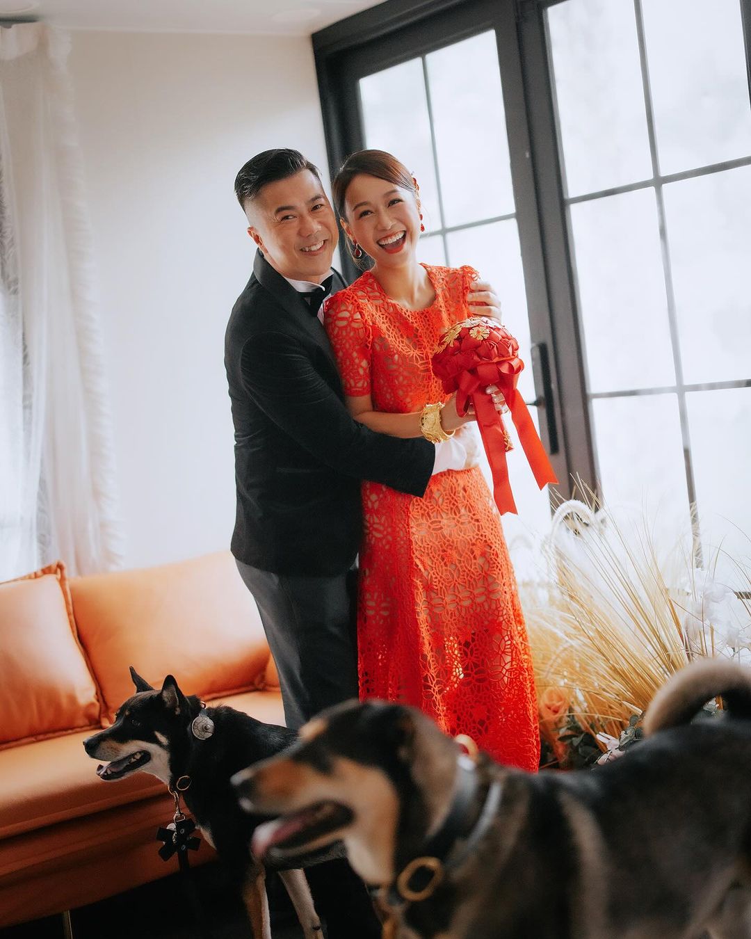 香港亞軍在經歷四年通姦醜聞後結婚 - 照片 4。