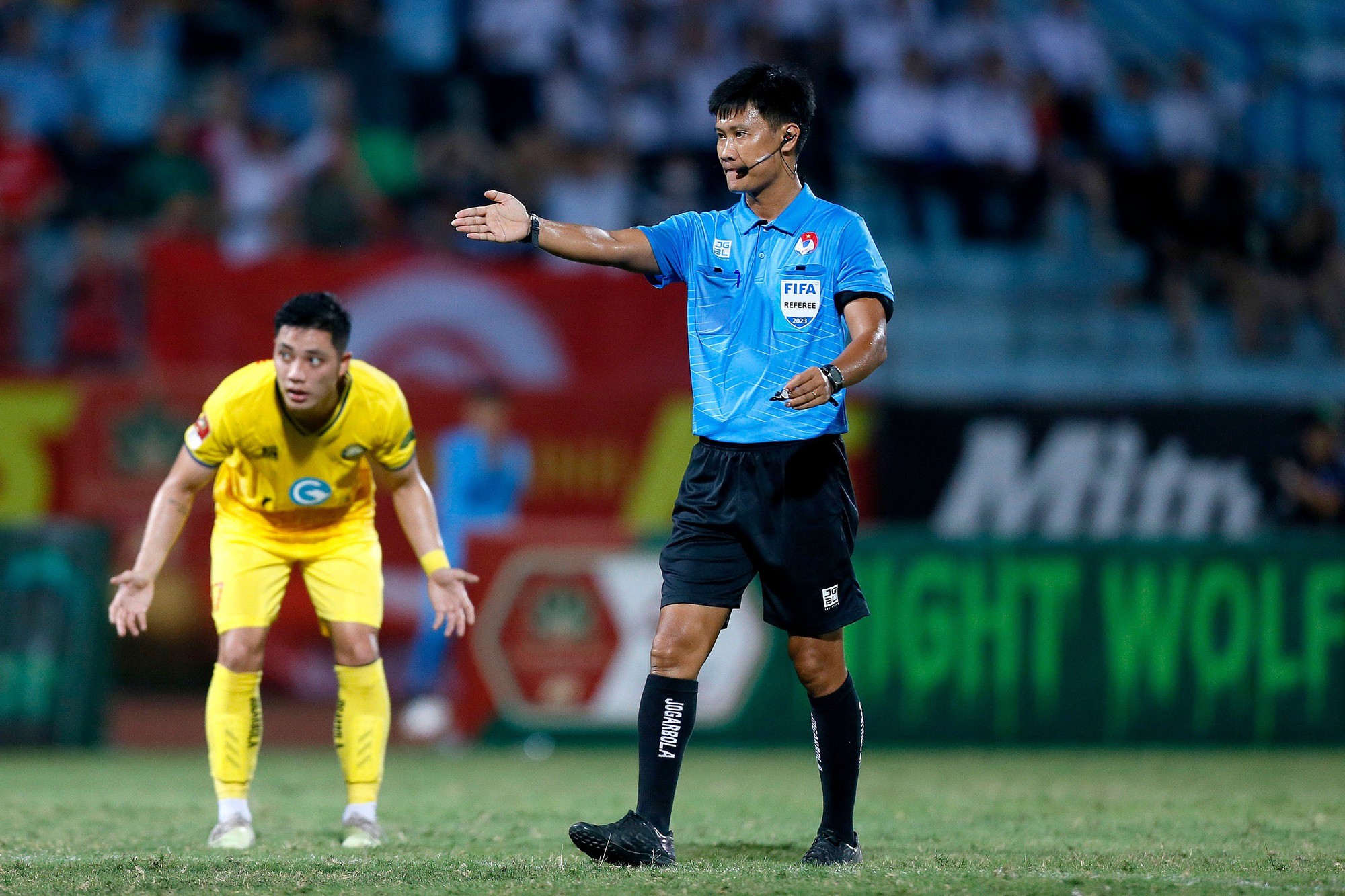 Trưởng ban Trọng tài VFF lên tiếng về VAR ở V-League - Ảnh 3.