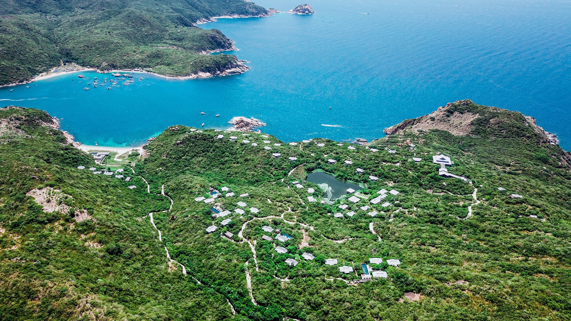Vẻ đẹp Núi Chúa, nơi Ninh Thuận muốn xây khu nghỉ dưỡng cao cấp Vĩnh Hy - Ảnh 8. Vẻ đẹp Núi Chúa, nơi Ninh Thuận muốn xây khu nghỉ dưỡng cao cấp Vĩnh Hy - Ảnh 8.
