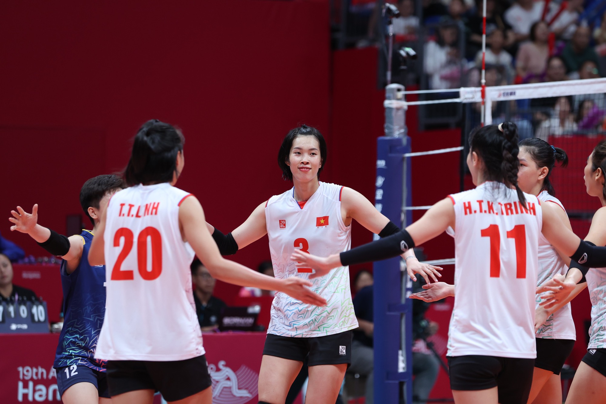 Chắc vé bán kết, bóng chuyền nữ Việt Nam lộ chiến thuật đấu đội Trung Quốc - Ảnh 1.
