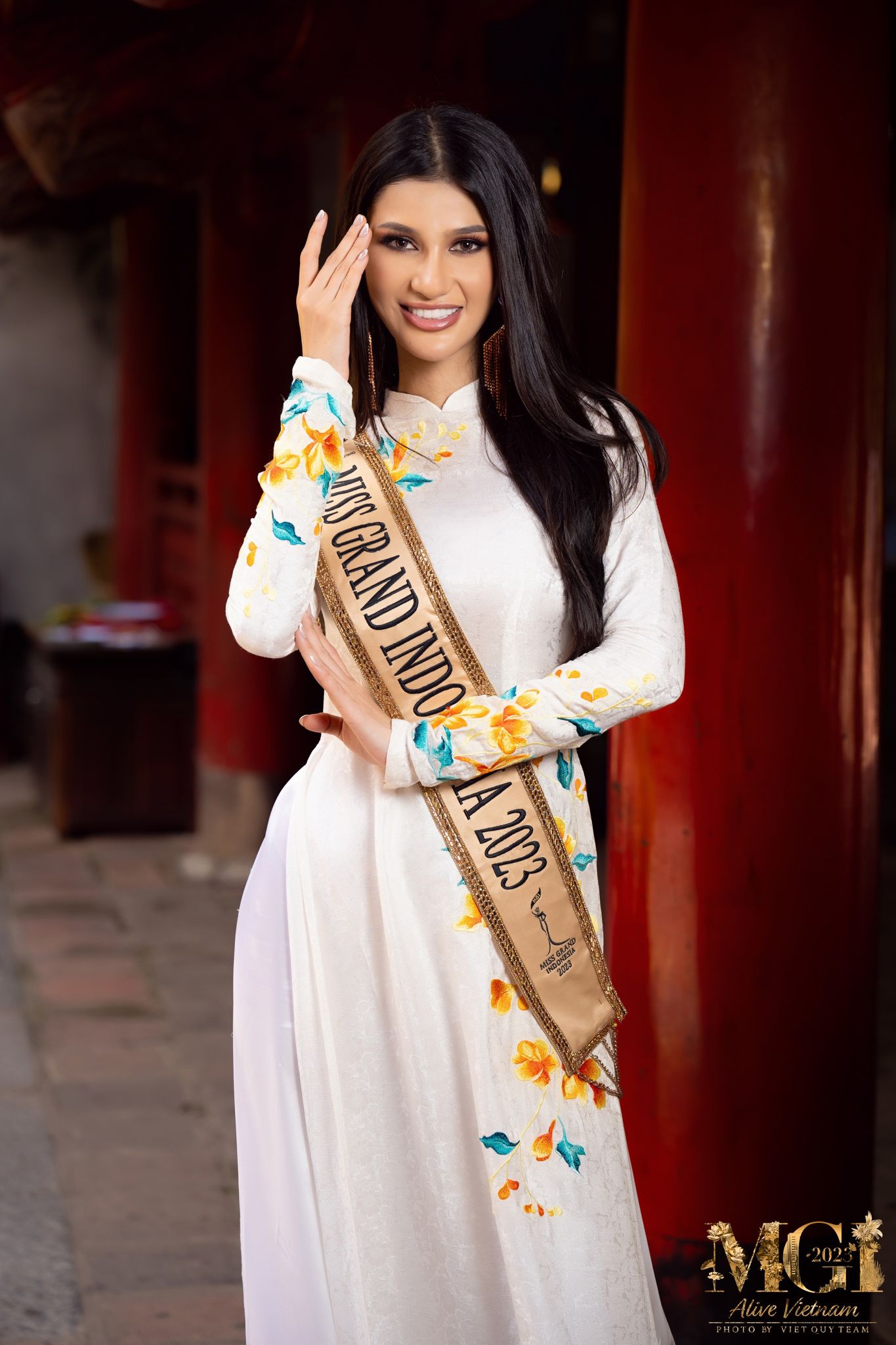 Dàn mỹ nhân 'Miss Grand International 2023' khoe sắc với áo dài Việt Nam   - Ảnh 5.