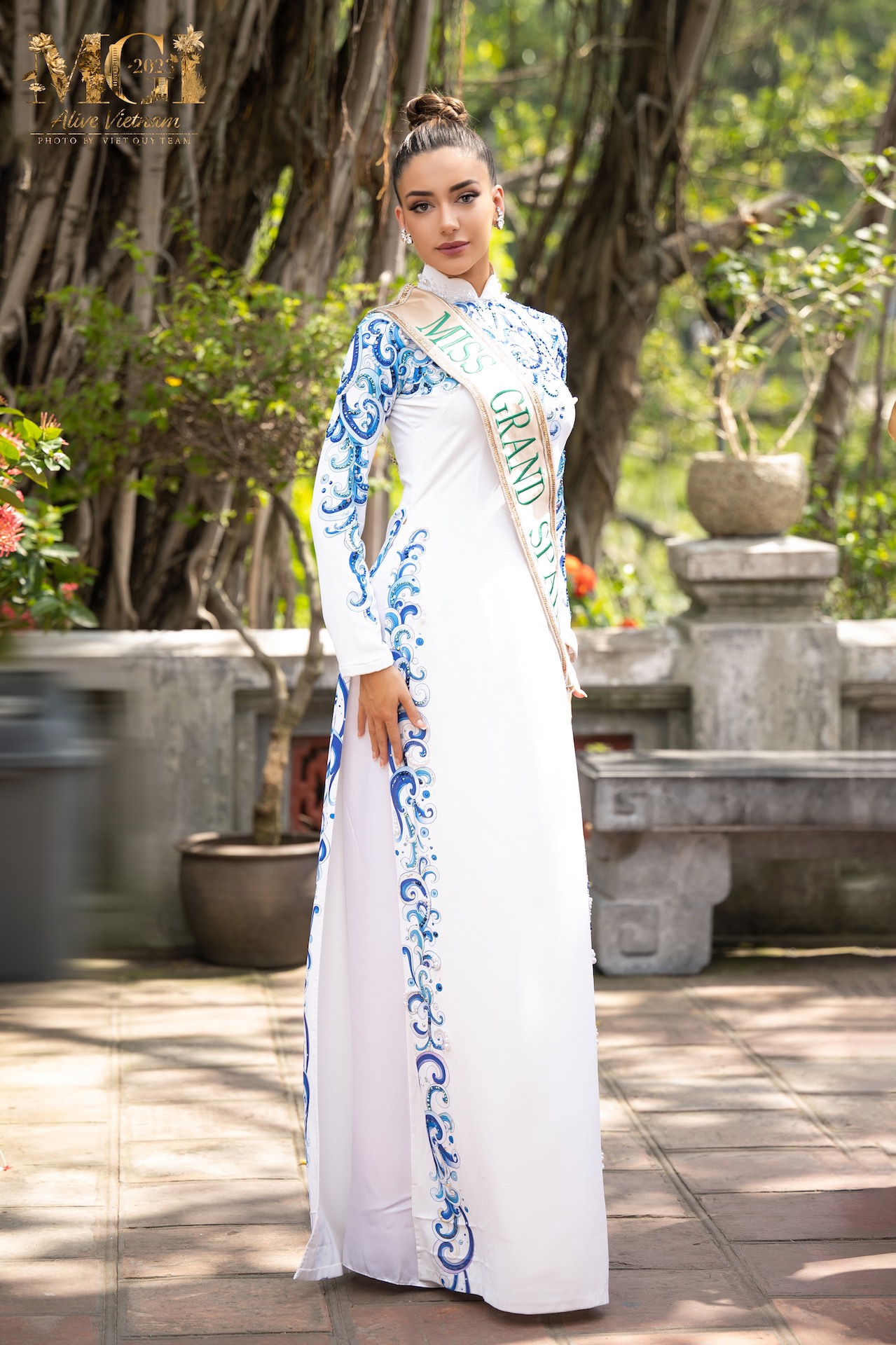 Dàn mỹ nhân 'Miss Grand International 2023' khoe sắc với áo dài Việt Nam   - Ảnh 8.